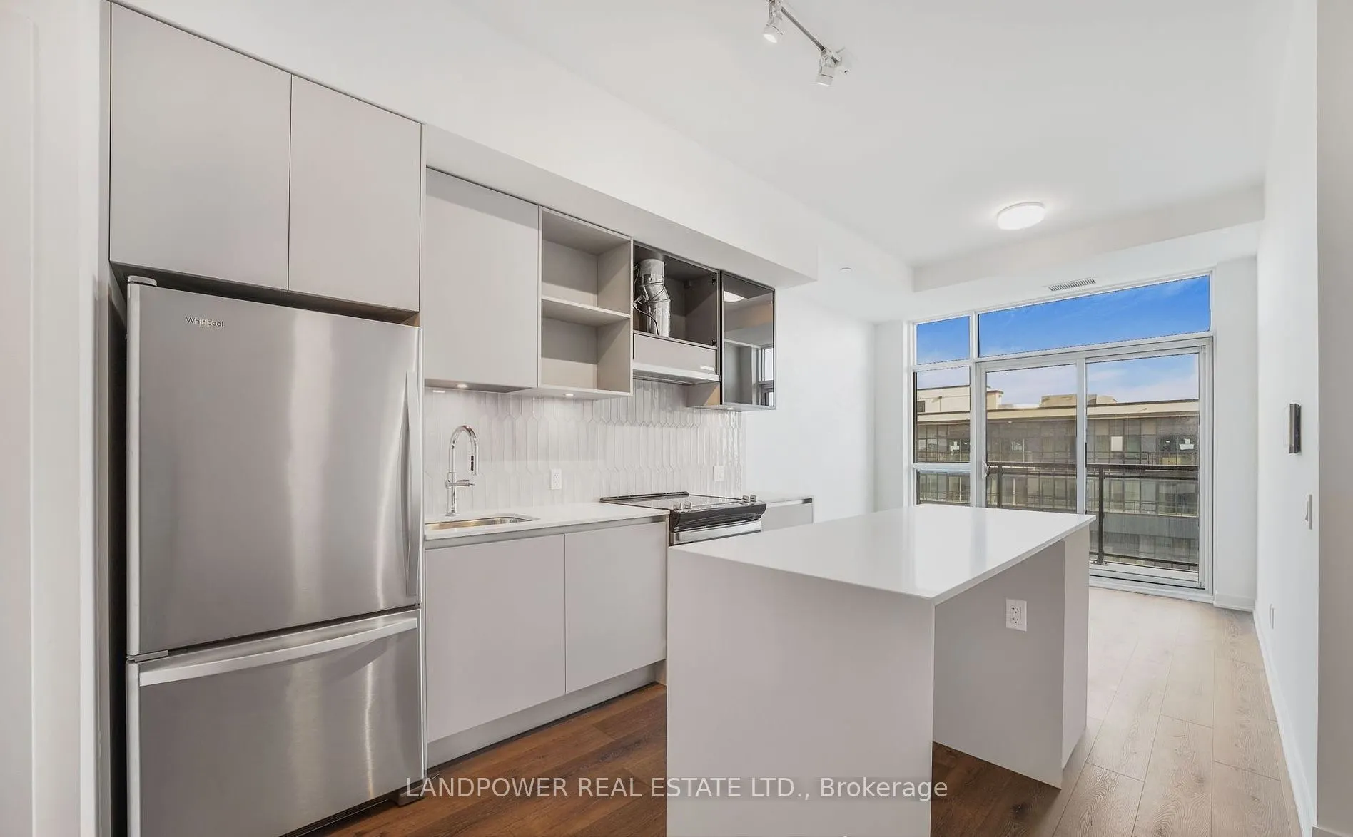 405 Dundas Street W, #PH09