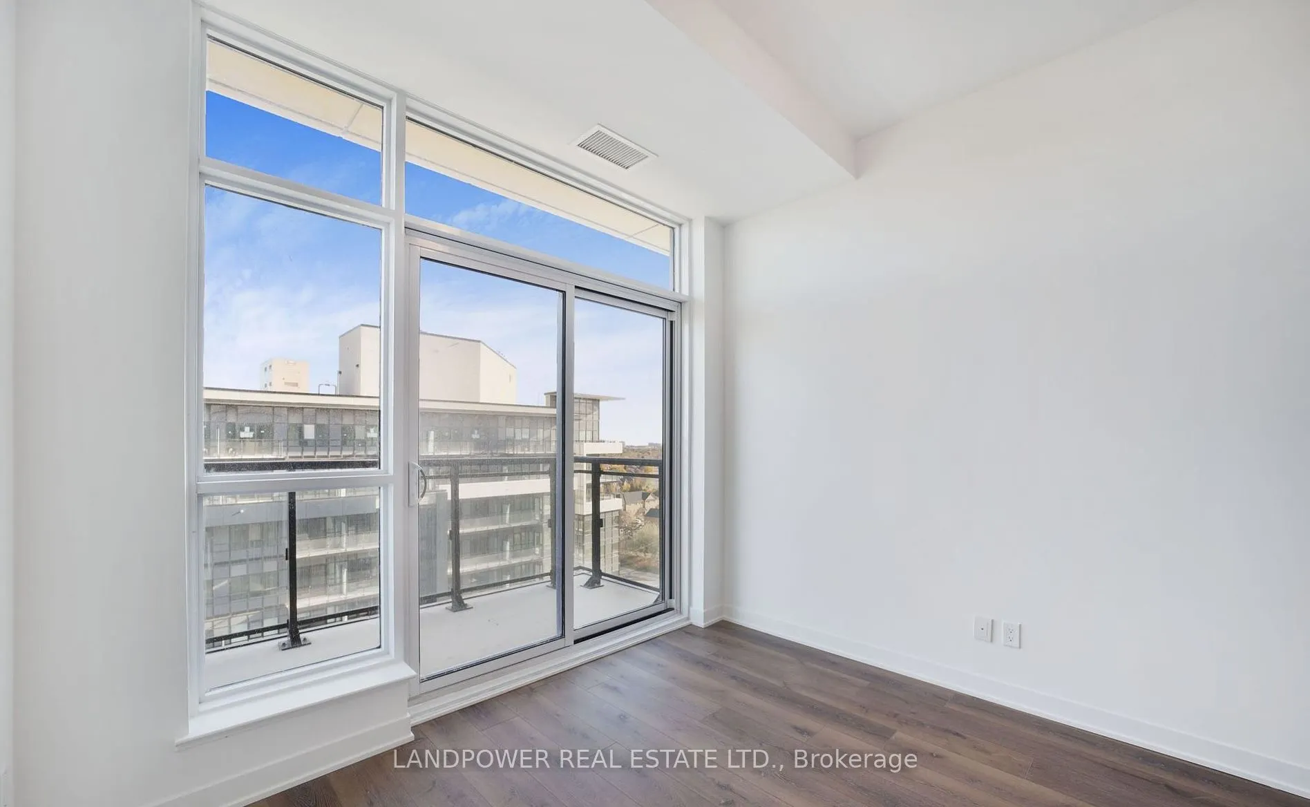 405 Dundas Street W, #PH09