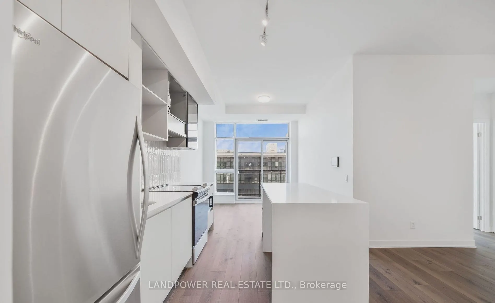 405 Dundas Street W, #PH09