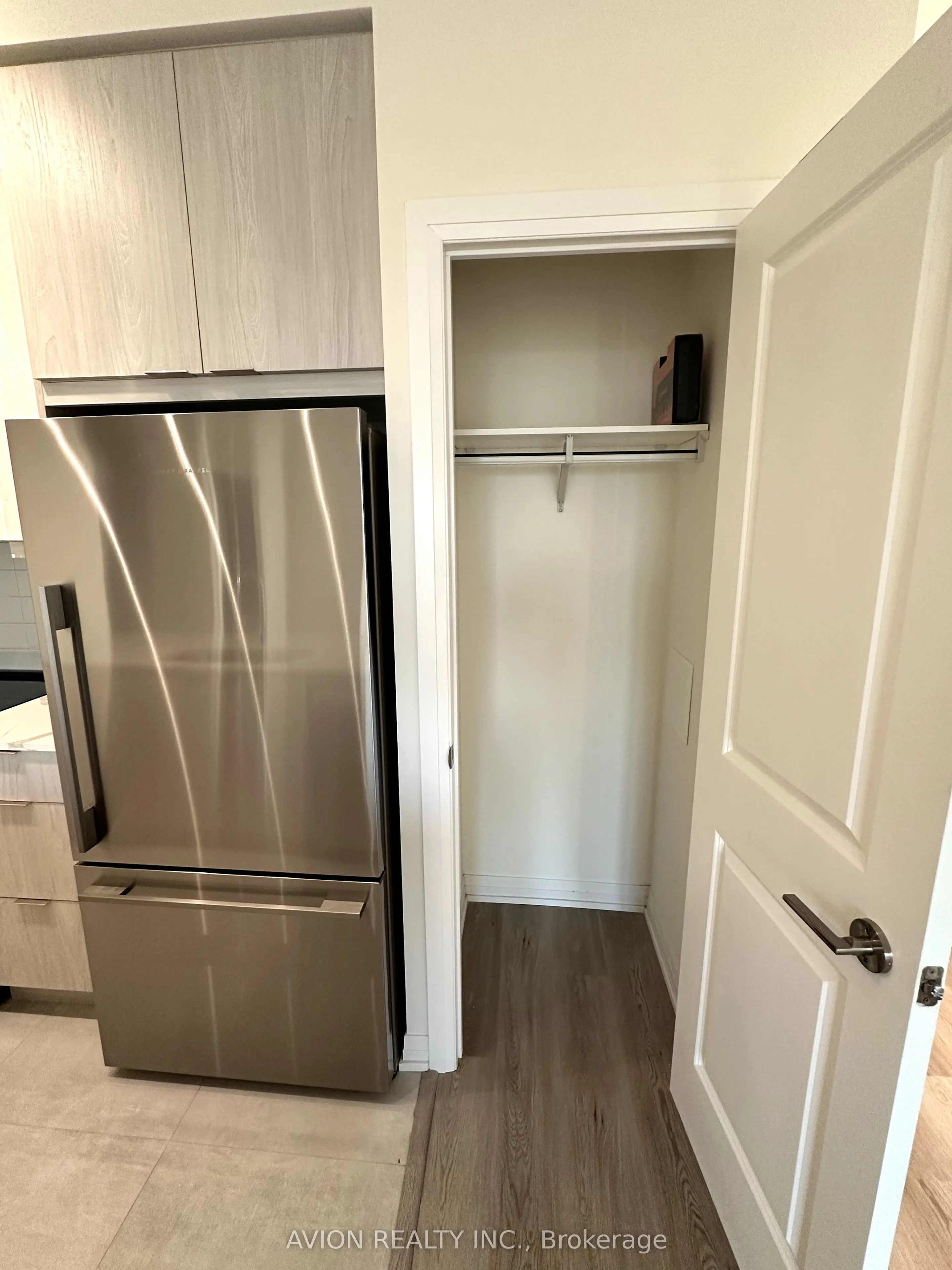 15 Watergarden Drive, #1110