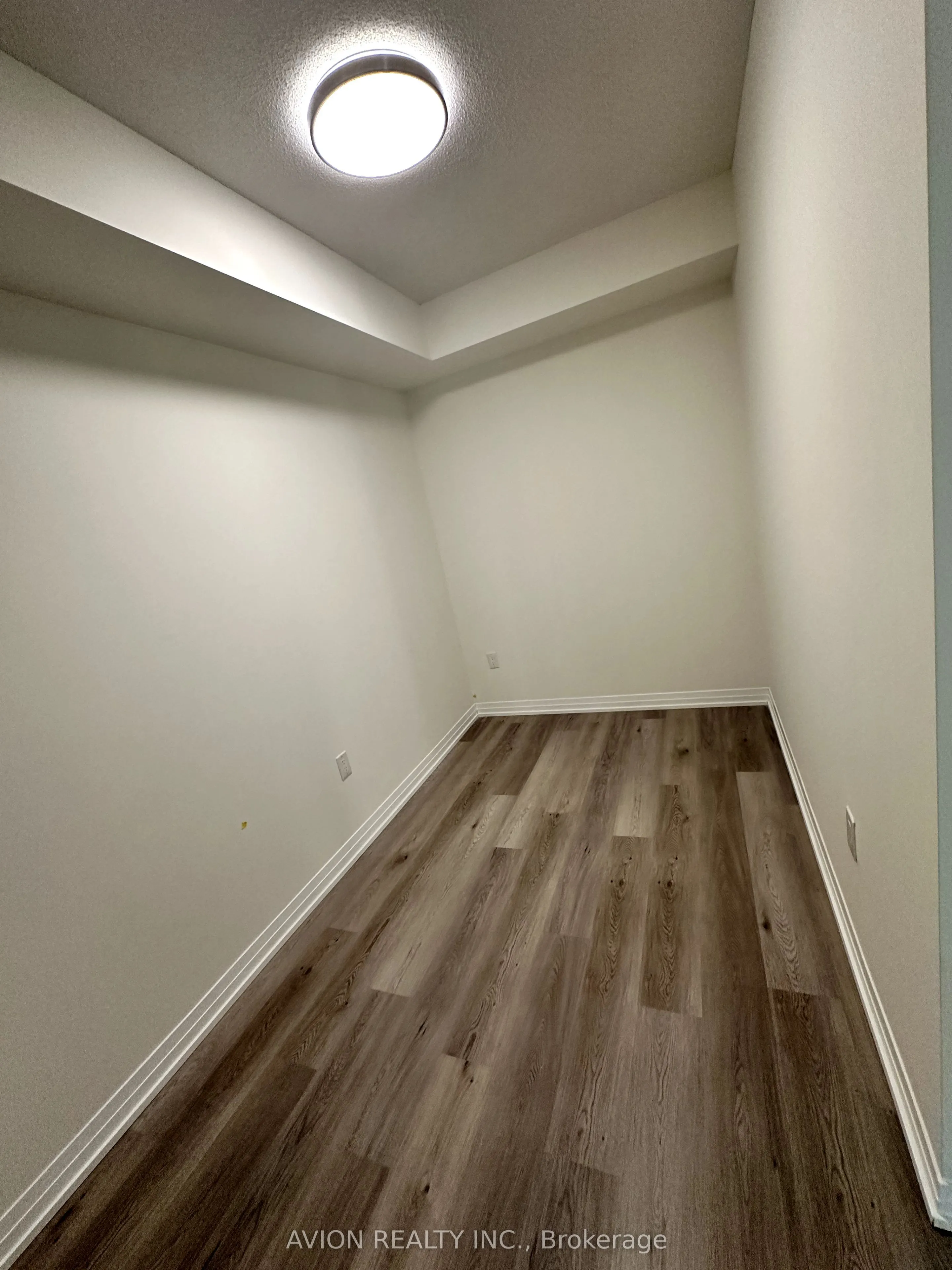 15 Watergarden Drive, #1110