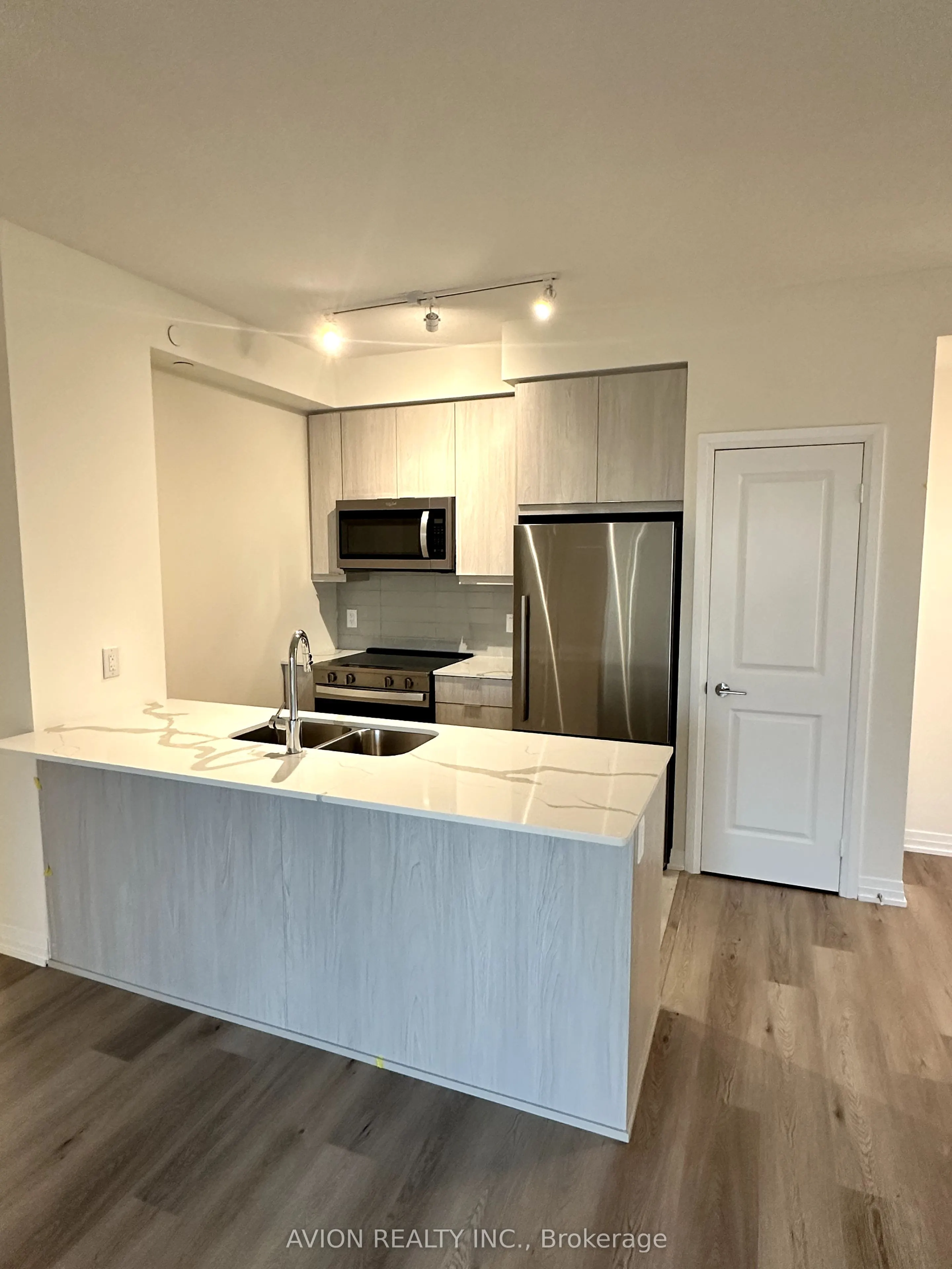 15 Watergarden Drive, #1110