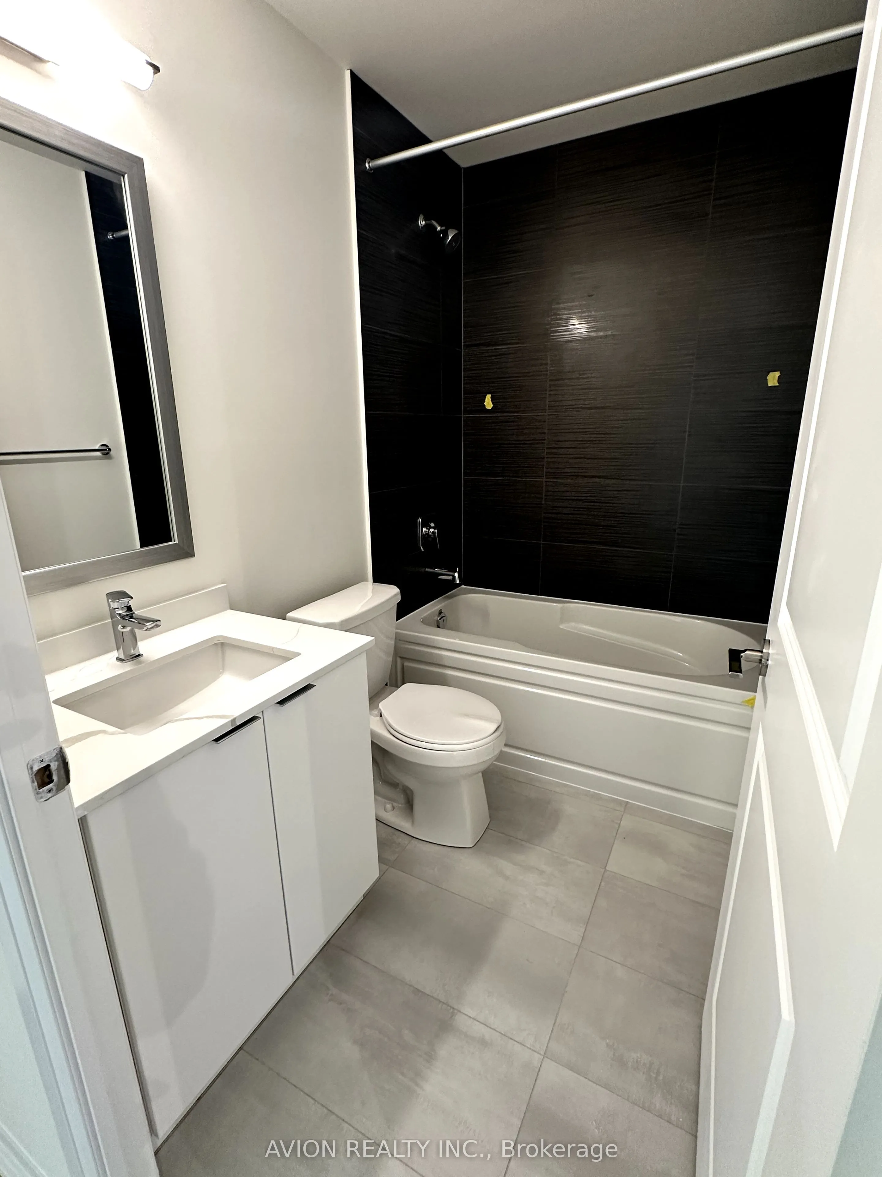 15 Watergarden Drive, #1110