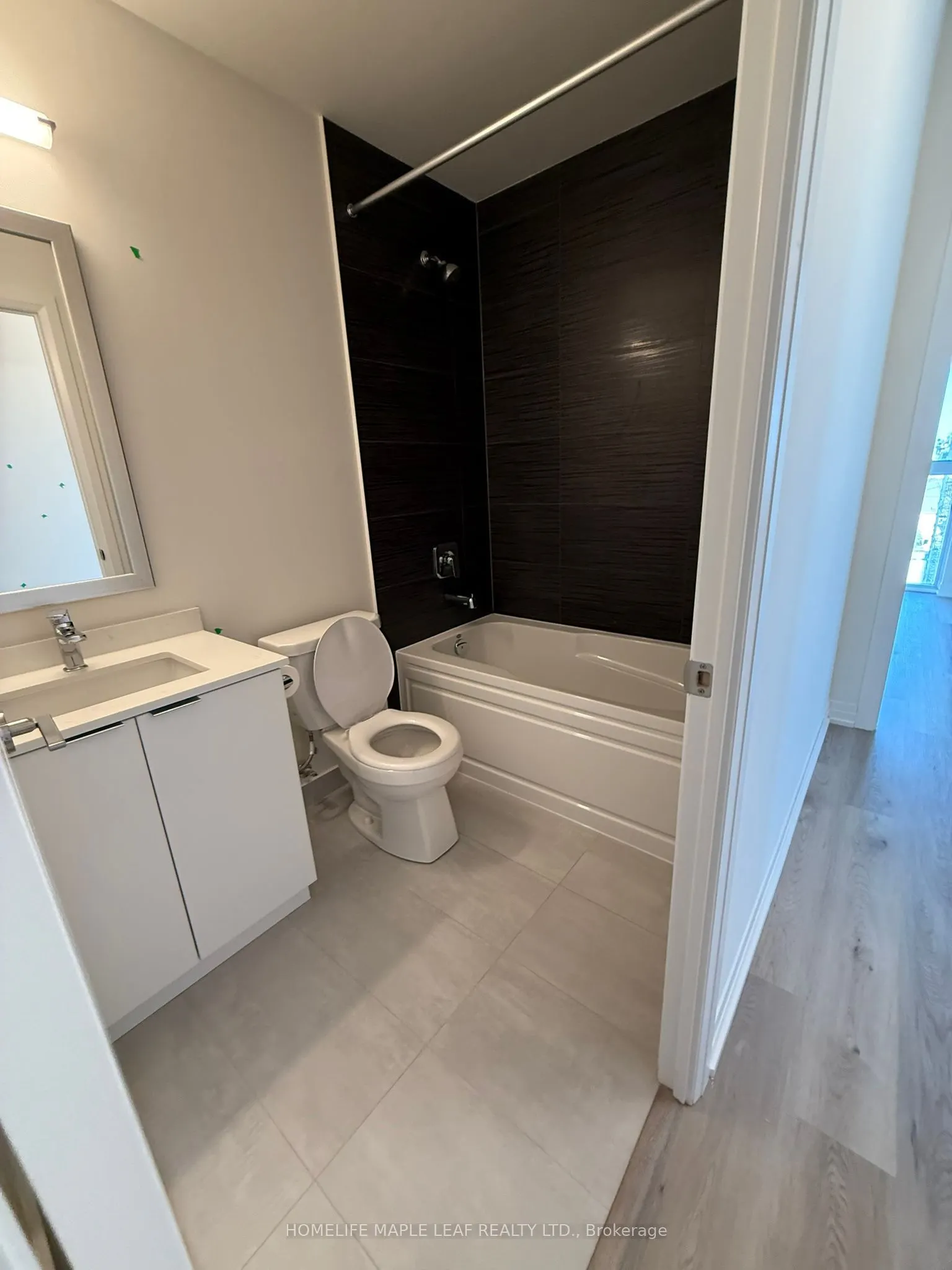 15 Watergarden Drive, #901