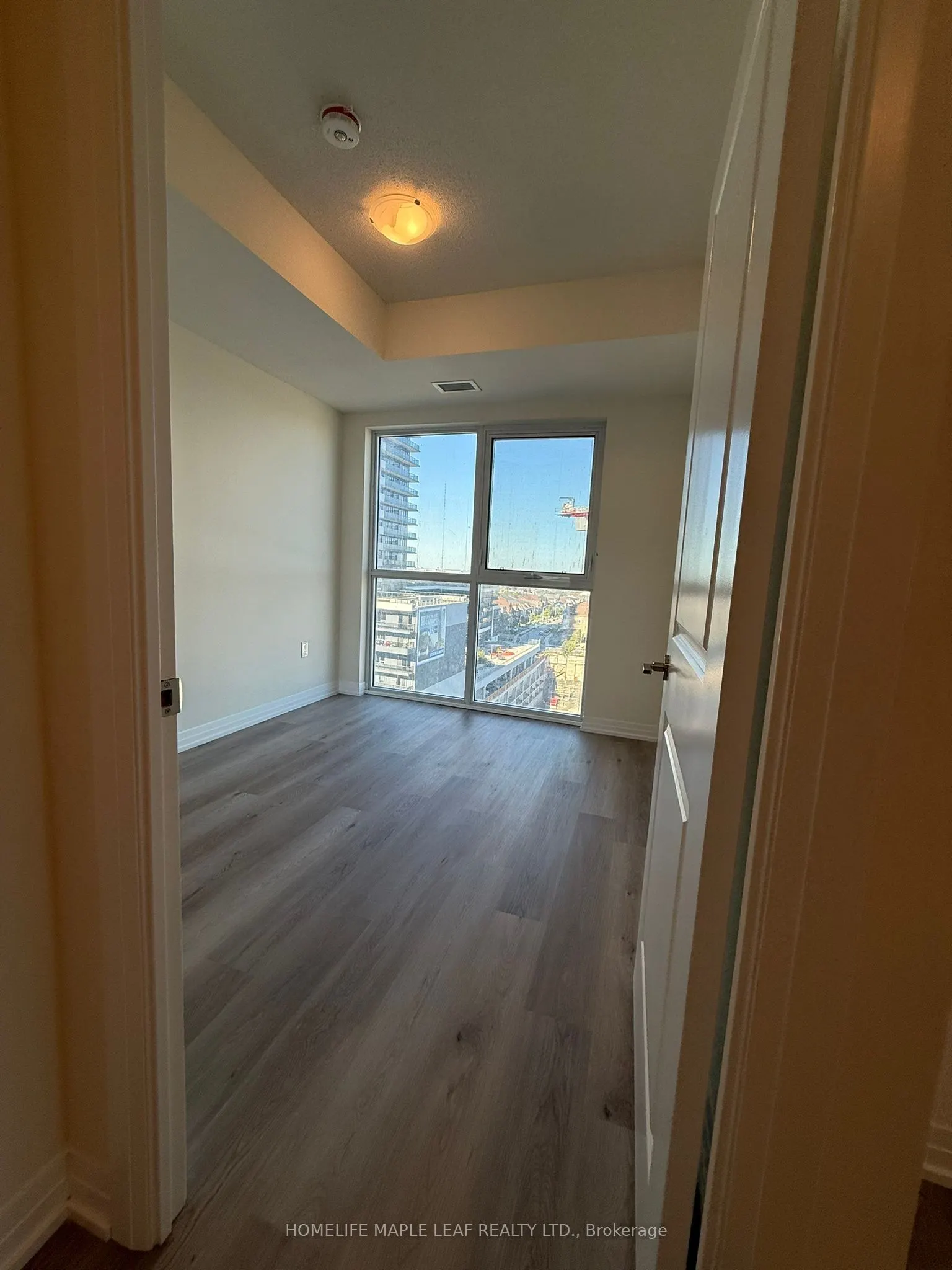 15 Watergarden Drive, #901