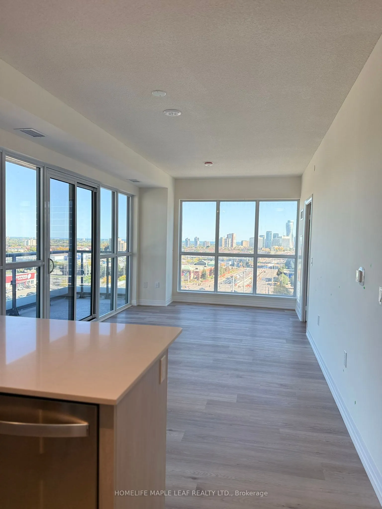 15 Watergarden Drive, #901