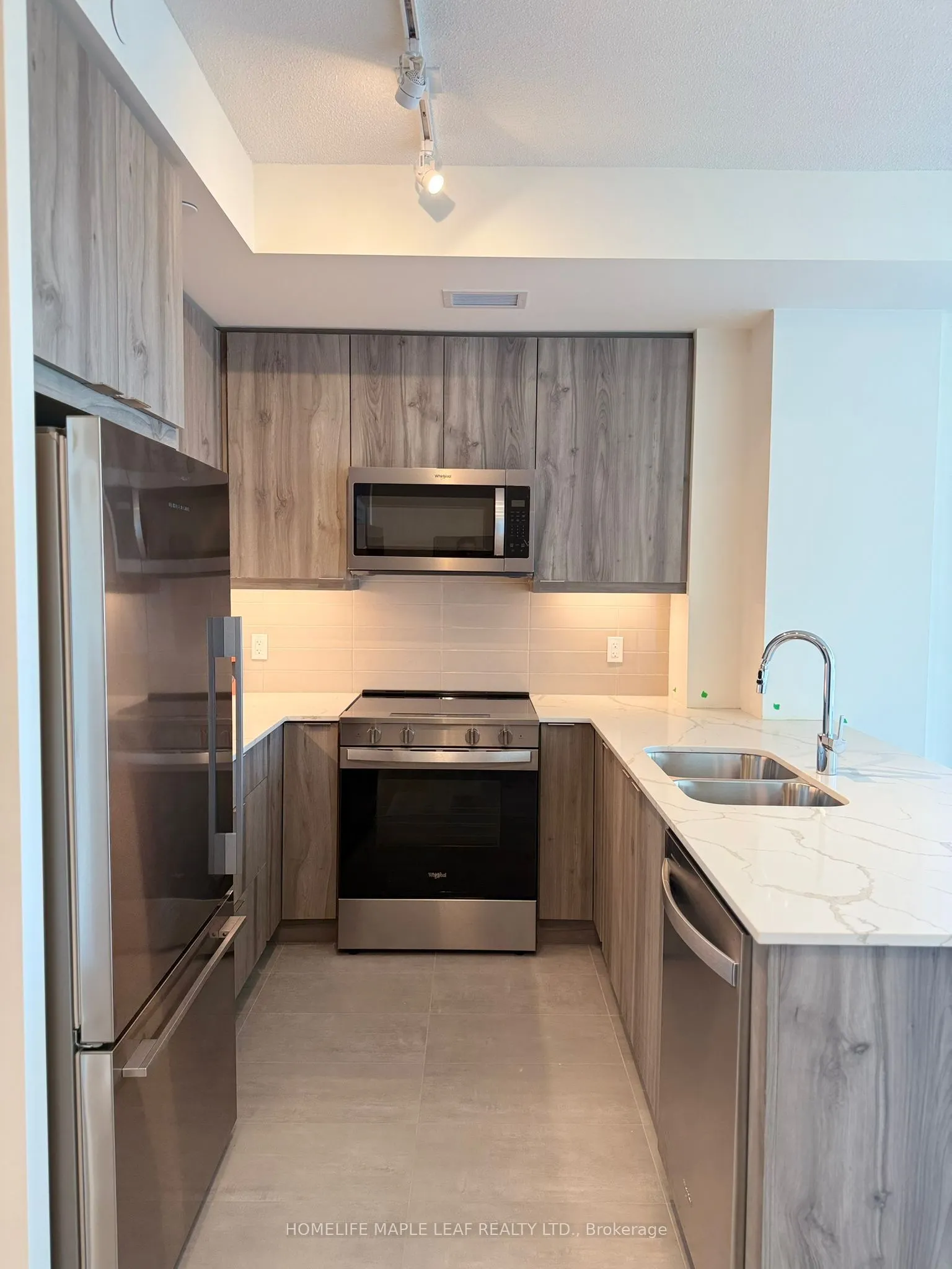 15 Watergarden Drive, #1501