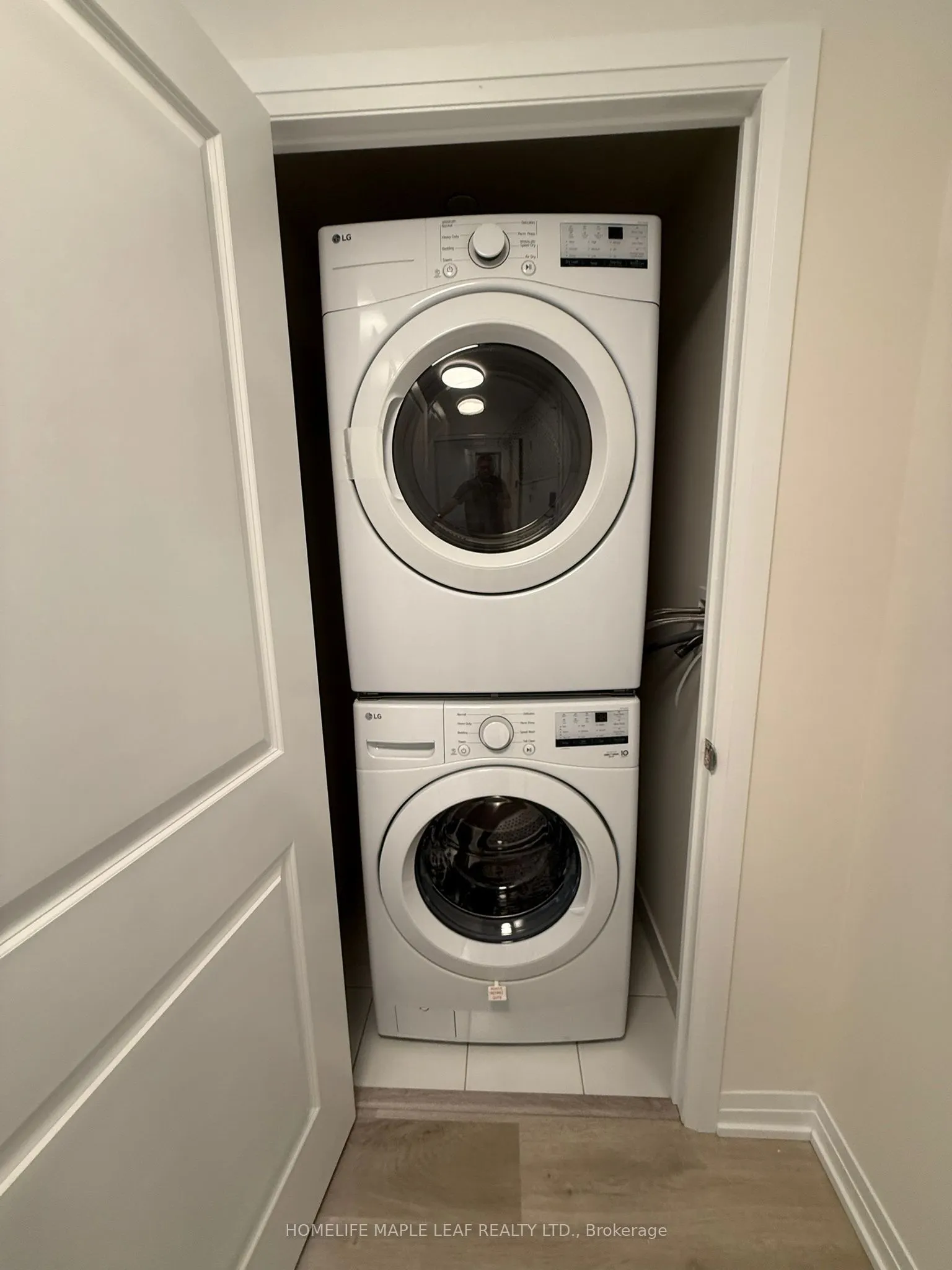 15 Watergarden Drive, #1501