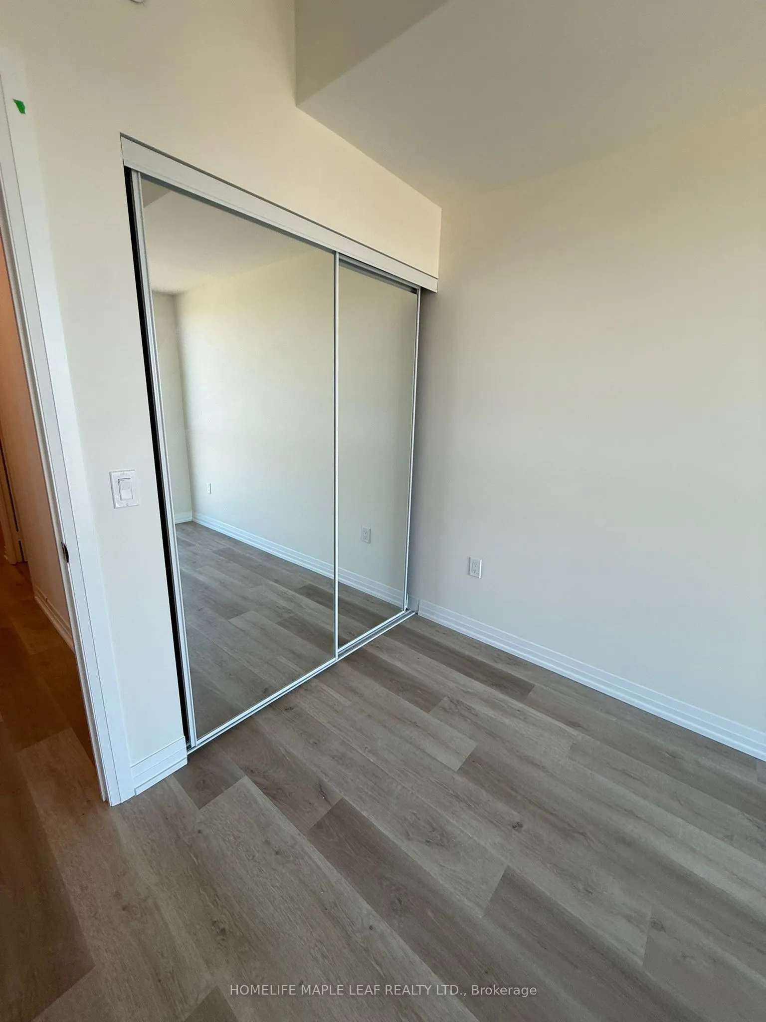 15 Watergarden Drive, #1501
