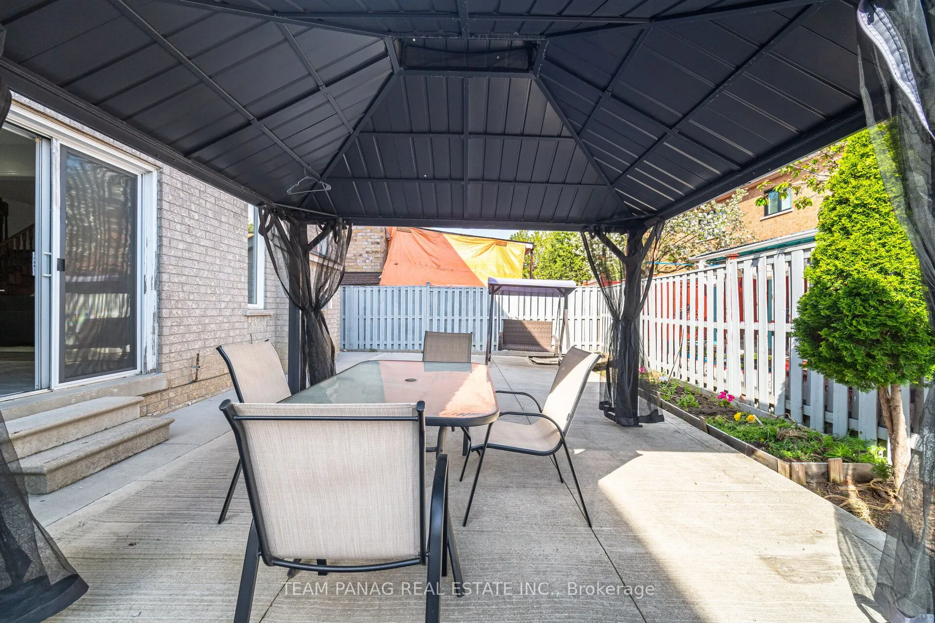 7 Millsborough Road