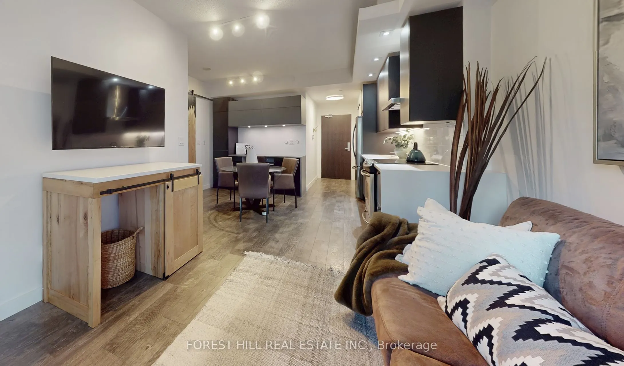 165 Legion Road N, #434