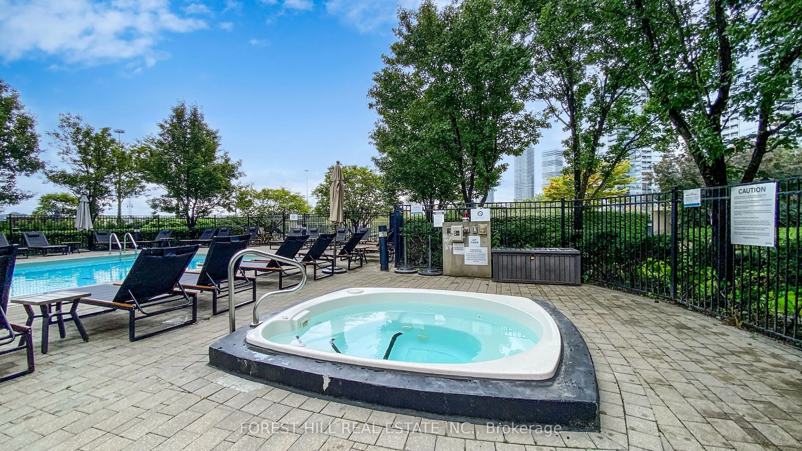 165 Legion Road N, #434