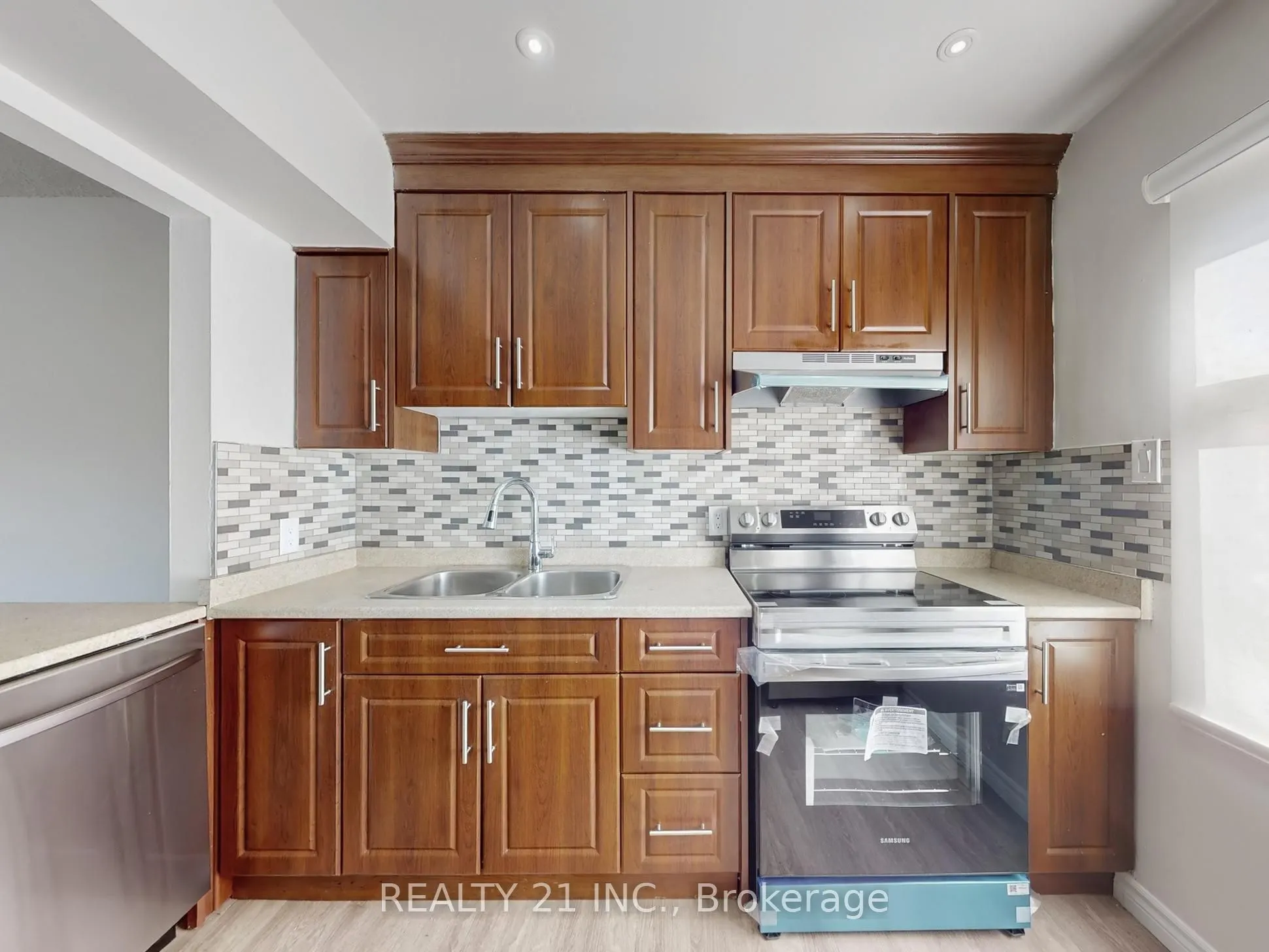 40 Rexdale Boulevard, #2