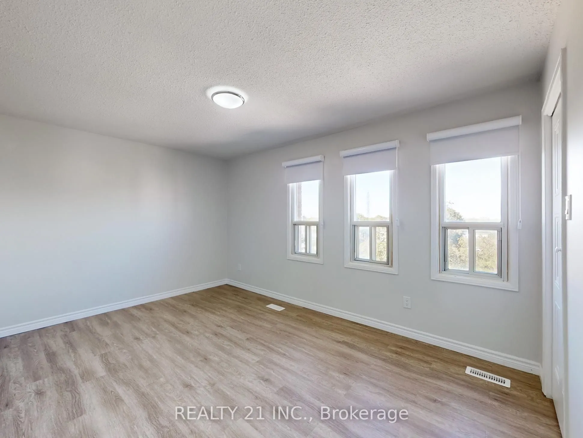 40 Rexdale Boulevard, #2