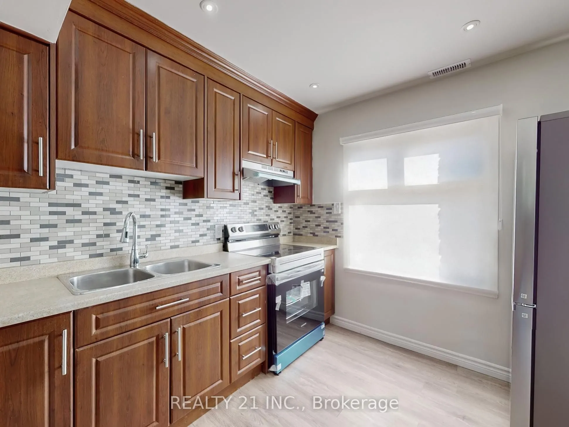 40 Rexdale Boulevard, #2