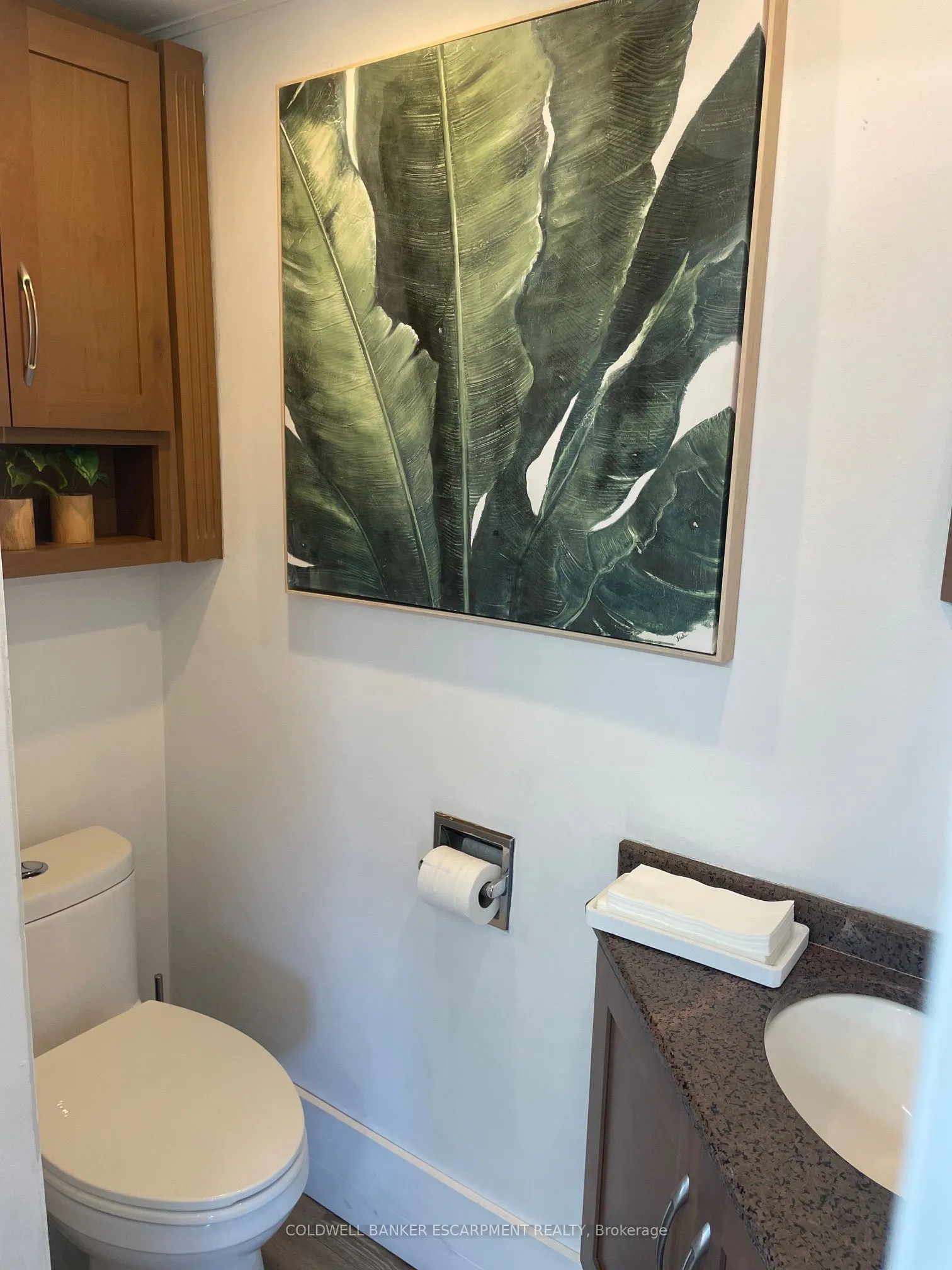 27 Main Street S, #2
