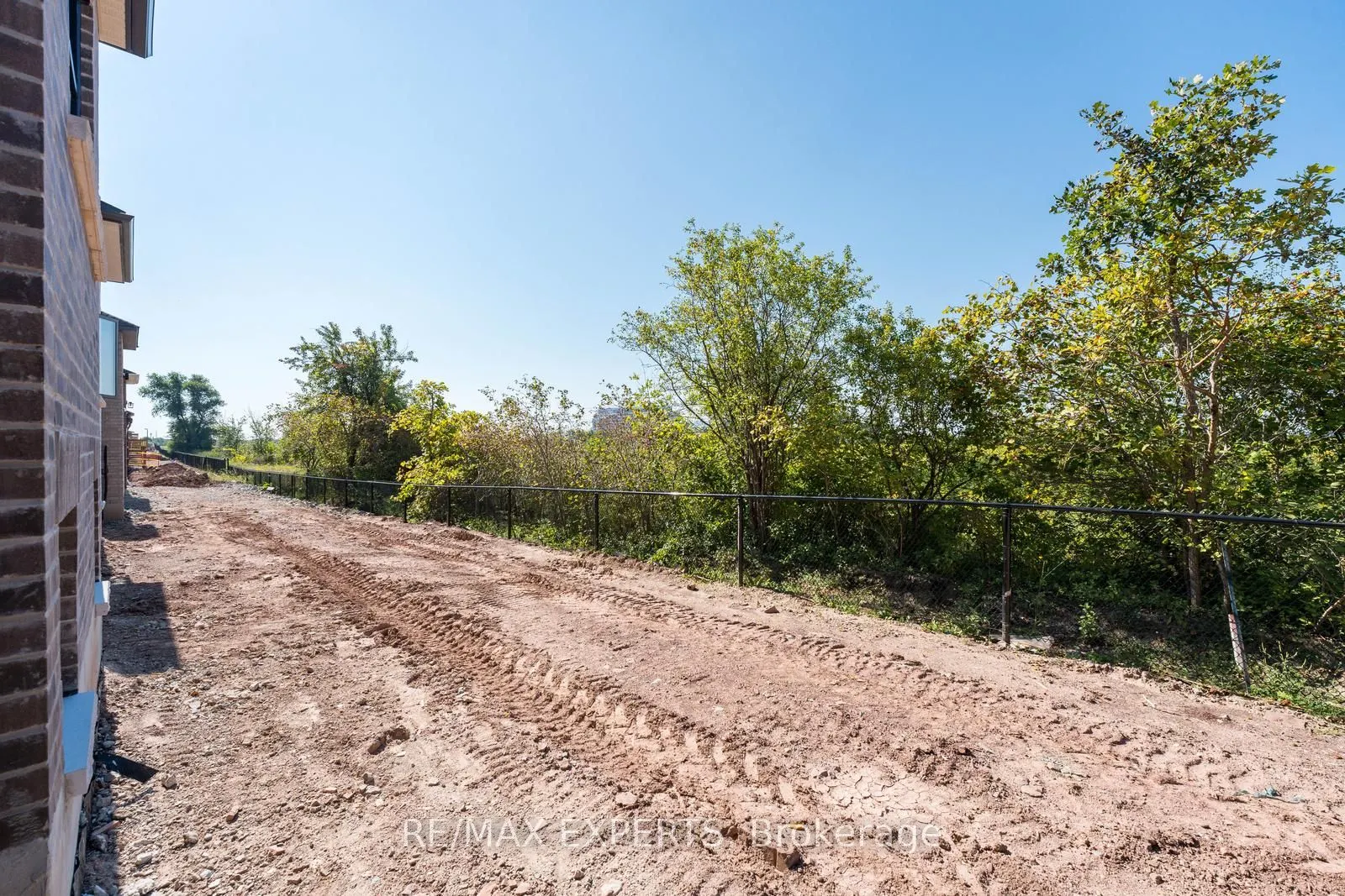 3299 harasym Trail