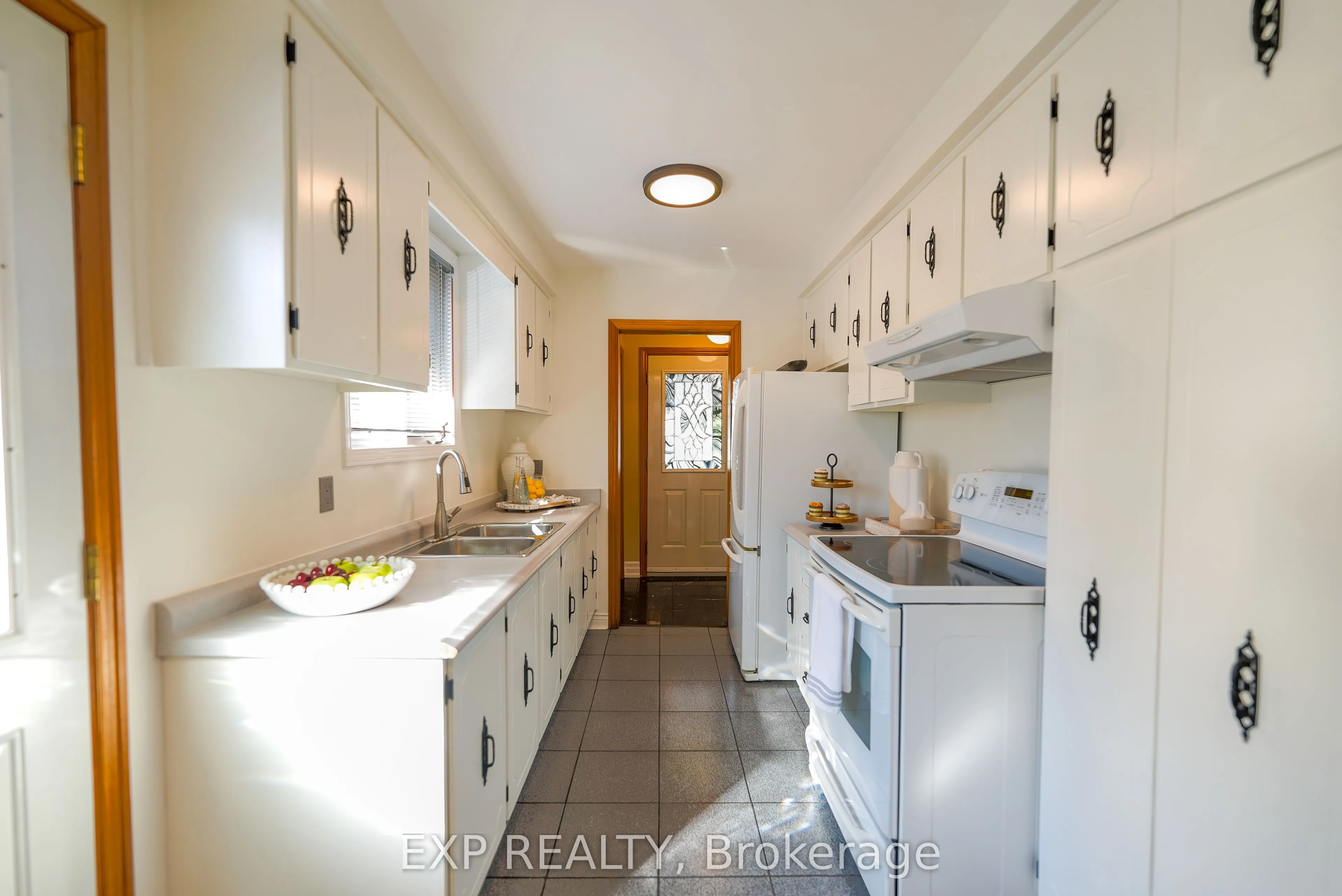 902 Sixth Street