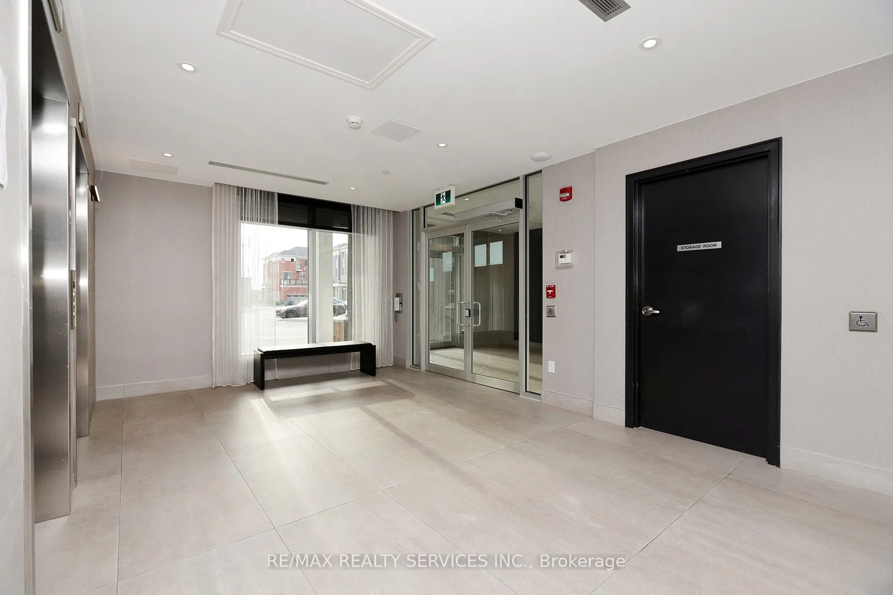 200 Lagerfeld Drive, #210