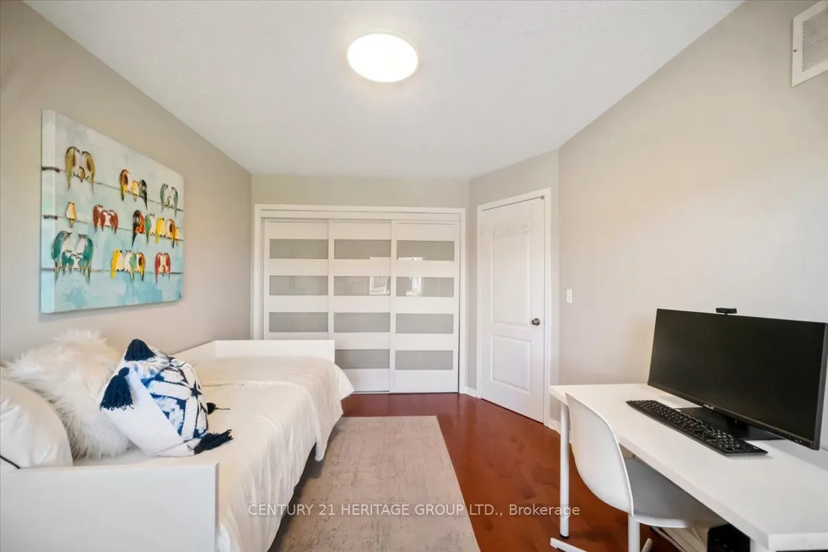 3954 Coachman Circle