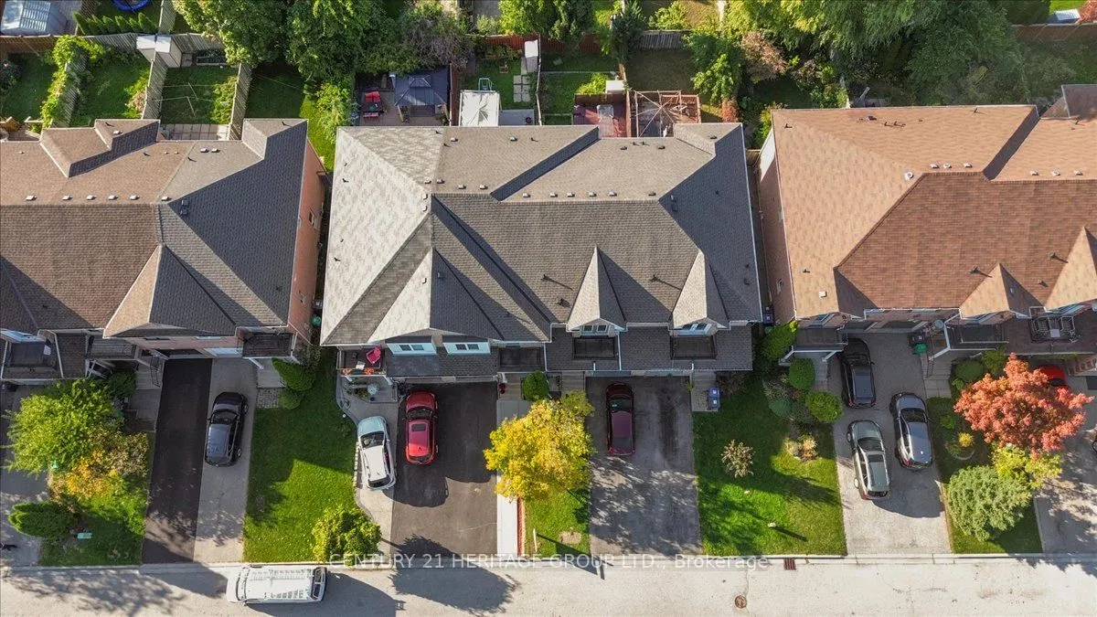 3954 Coachman Circle