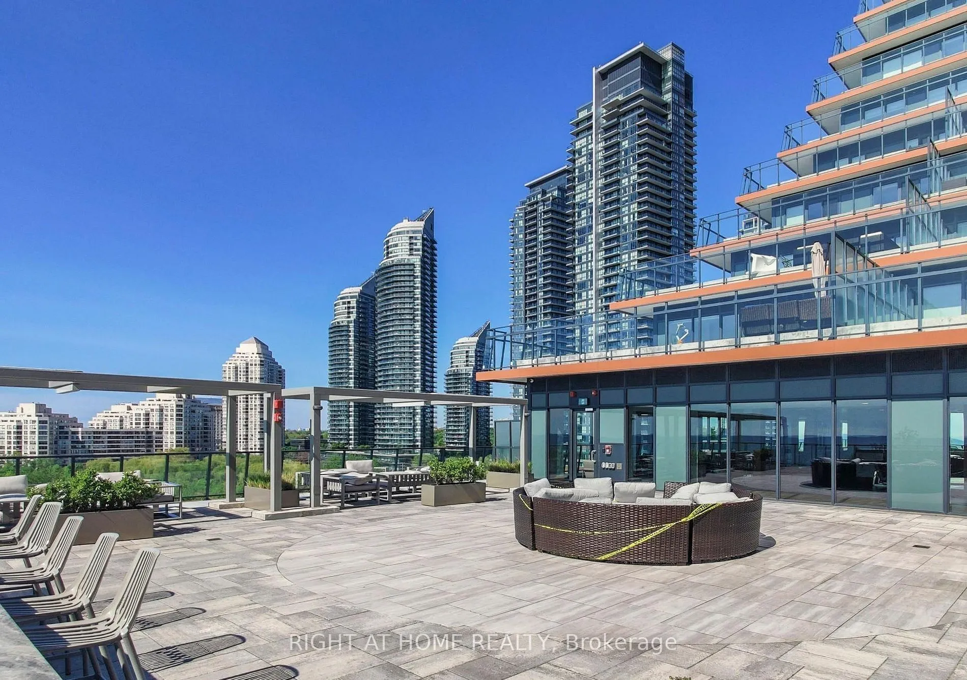 30 Shore Breeze Drive, #3415