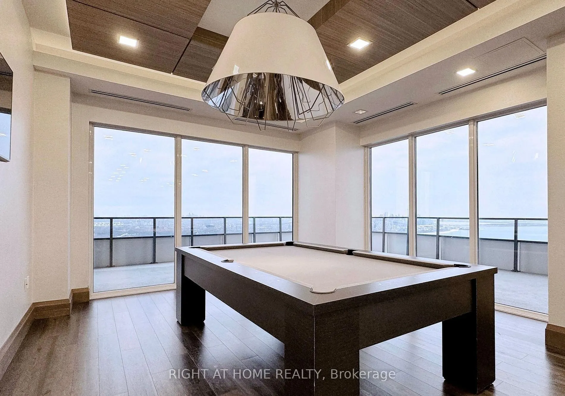30 Shore Breeze Drive, #3415