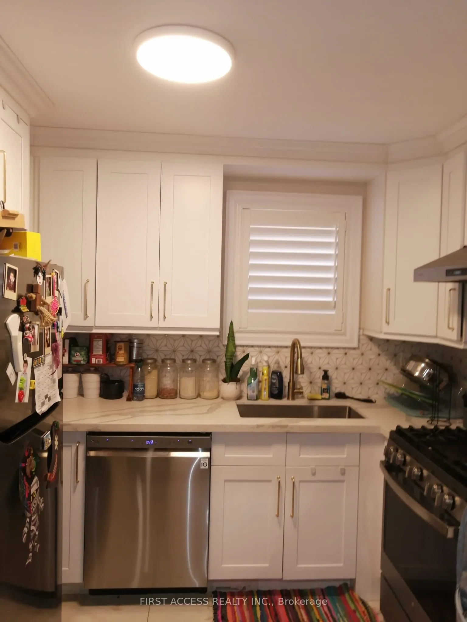 15 Chartwell Road, #Main