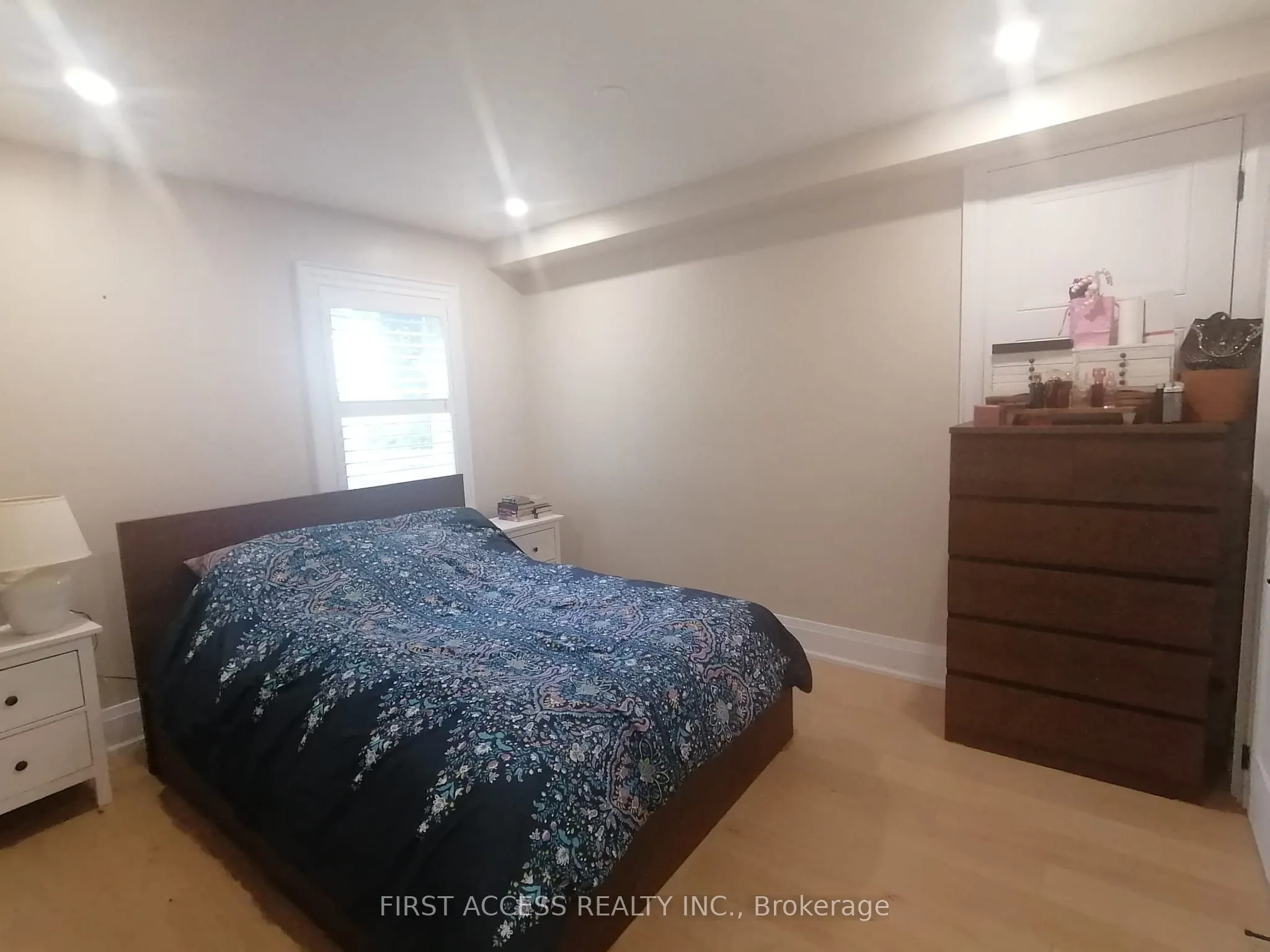 15 Chartwell Road, #Main