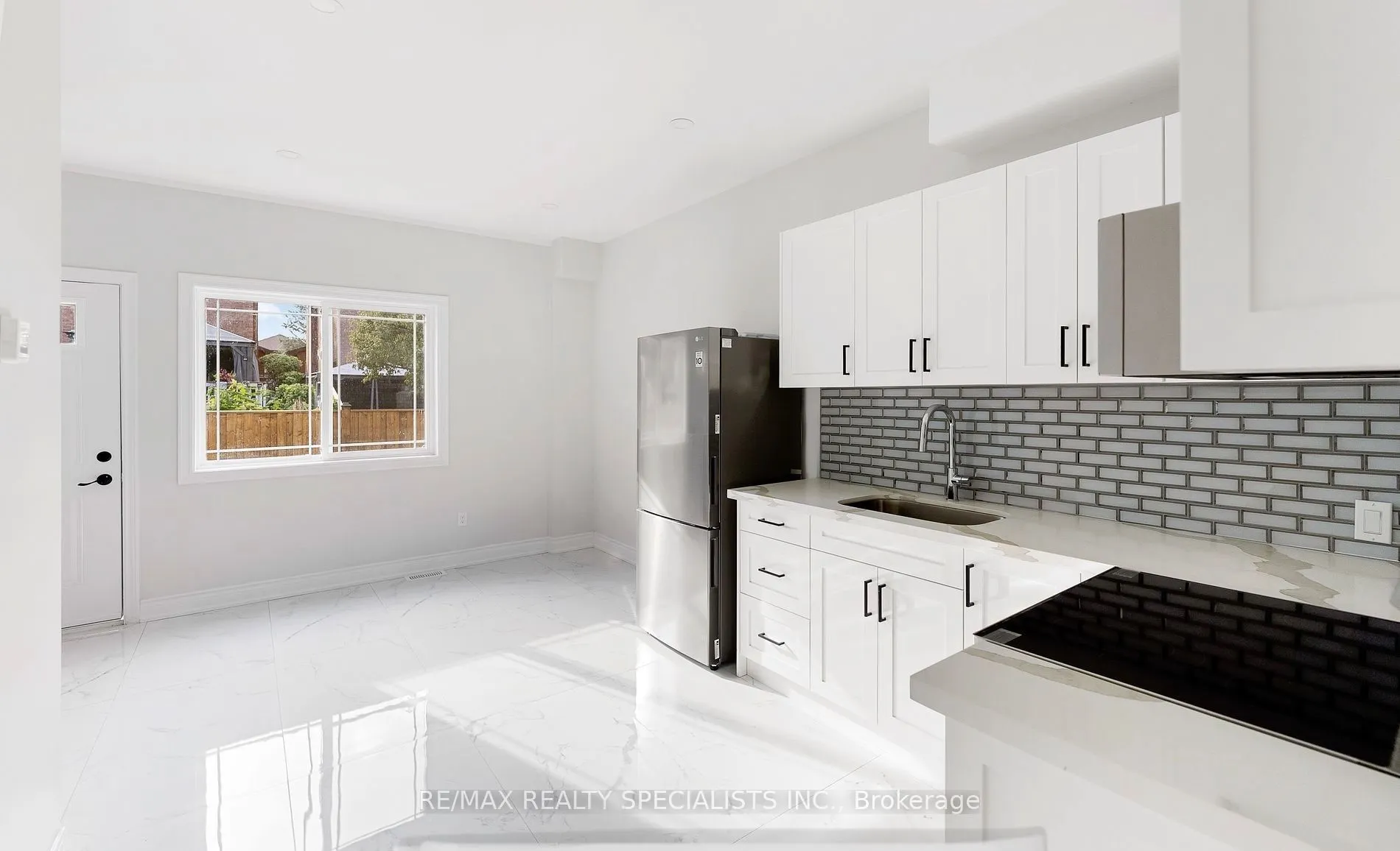 659 Roselaire Trail, #4