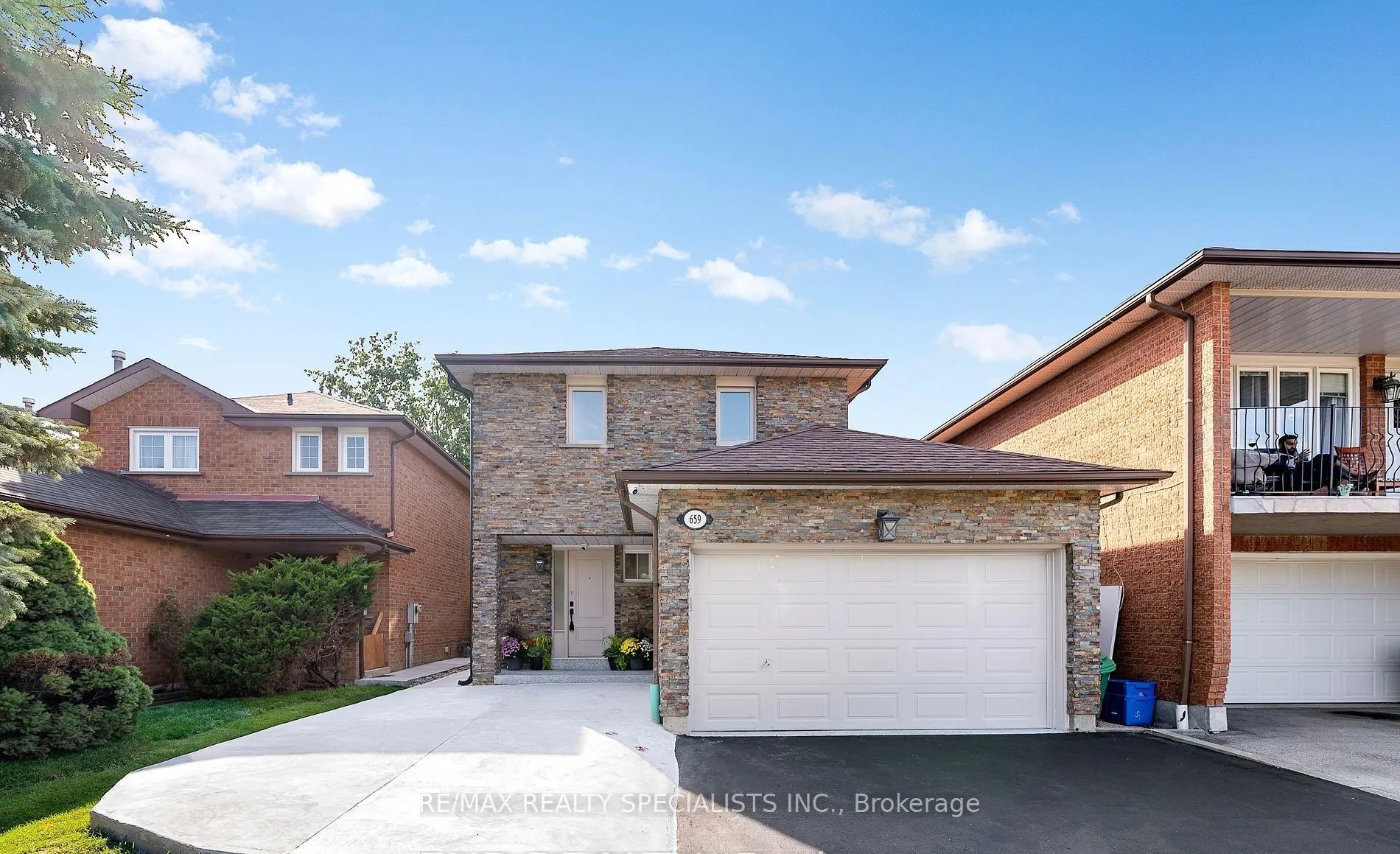 659 Roselaire Trail, #4