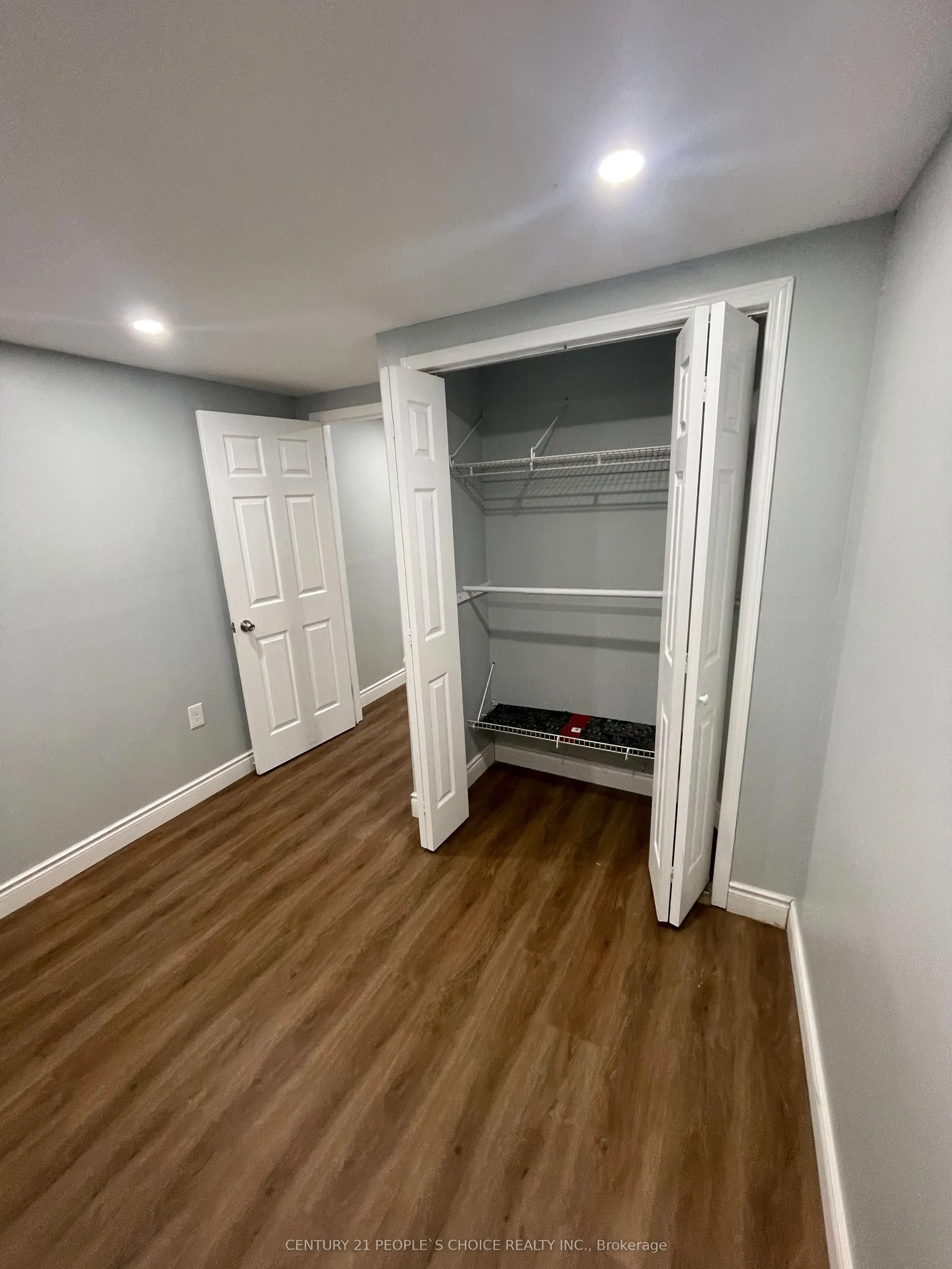 169 Willow Park Drive, #Lower