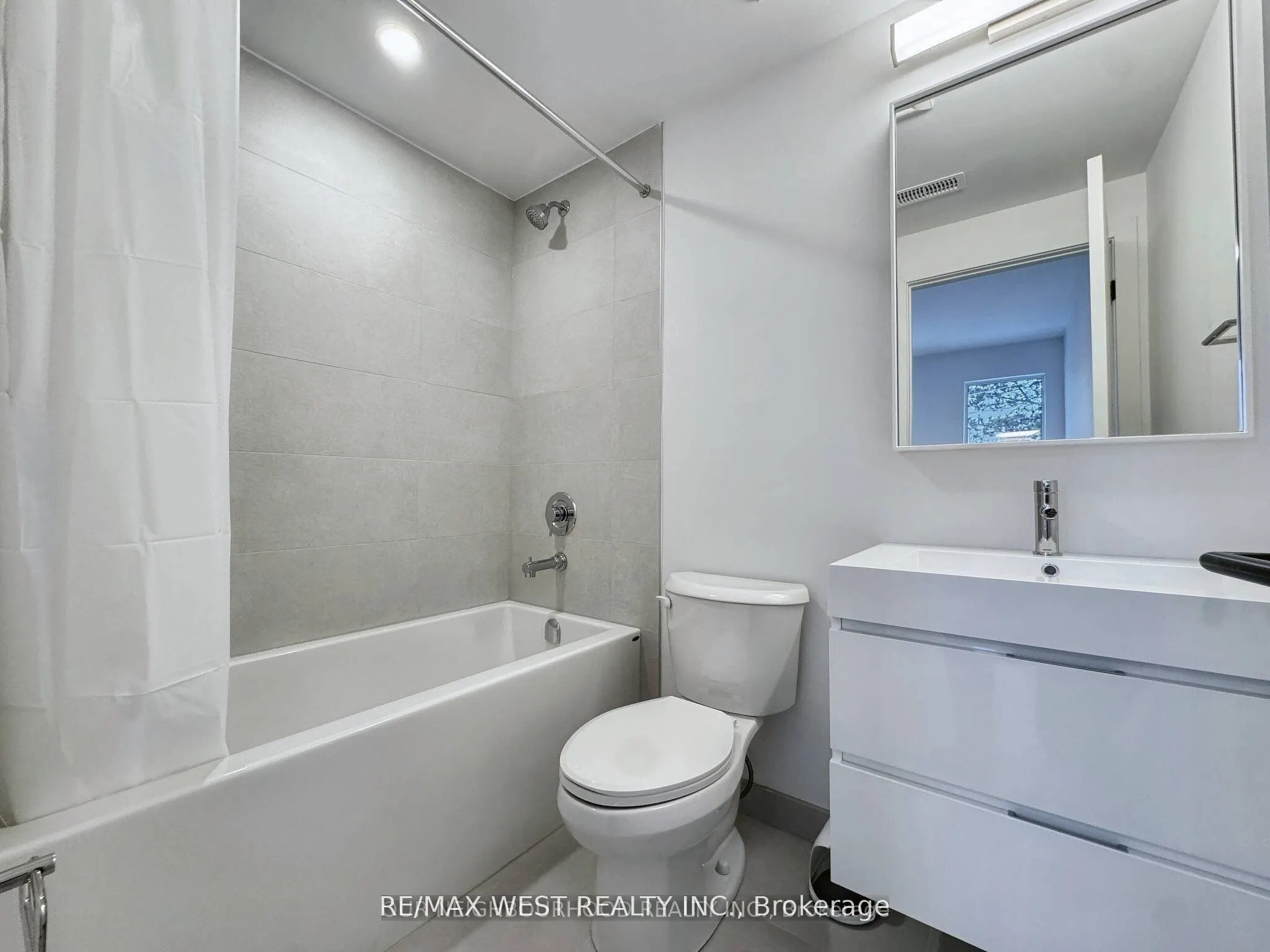 47 Morningside Avenue, #B