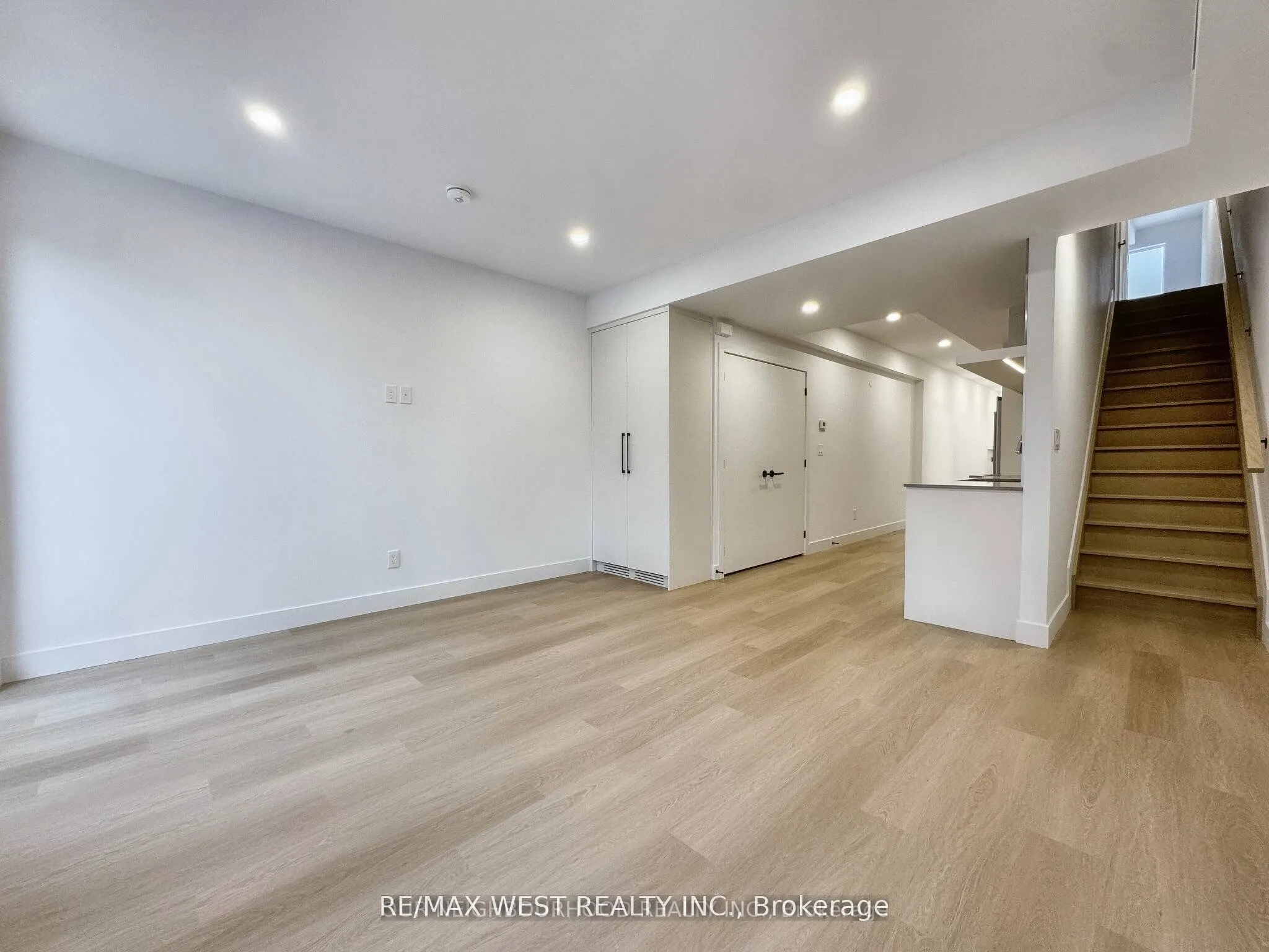 47 Morningside Avenue, #B
