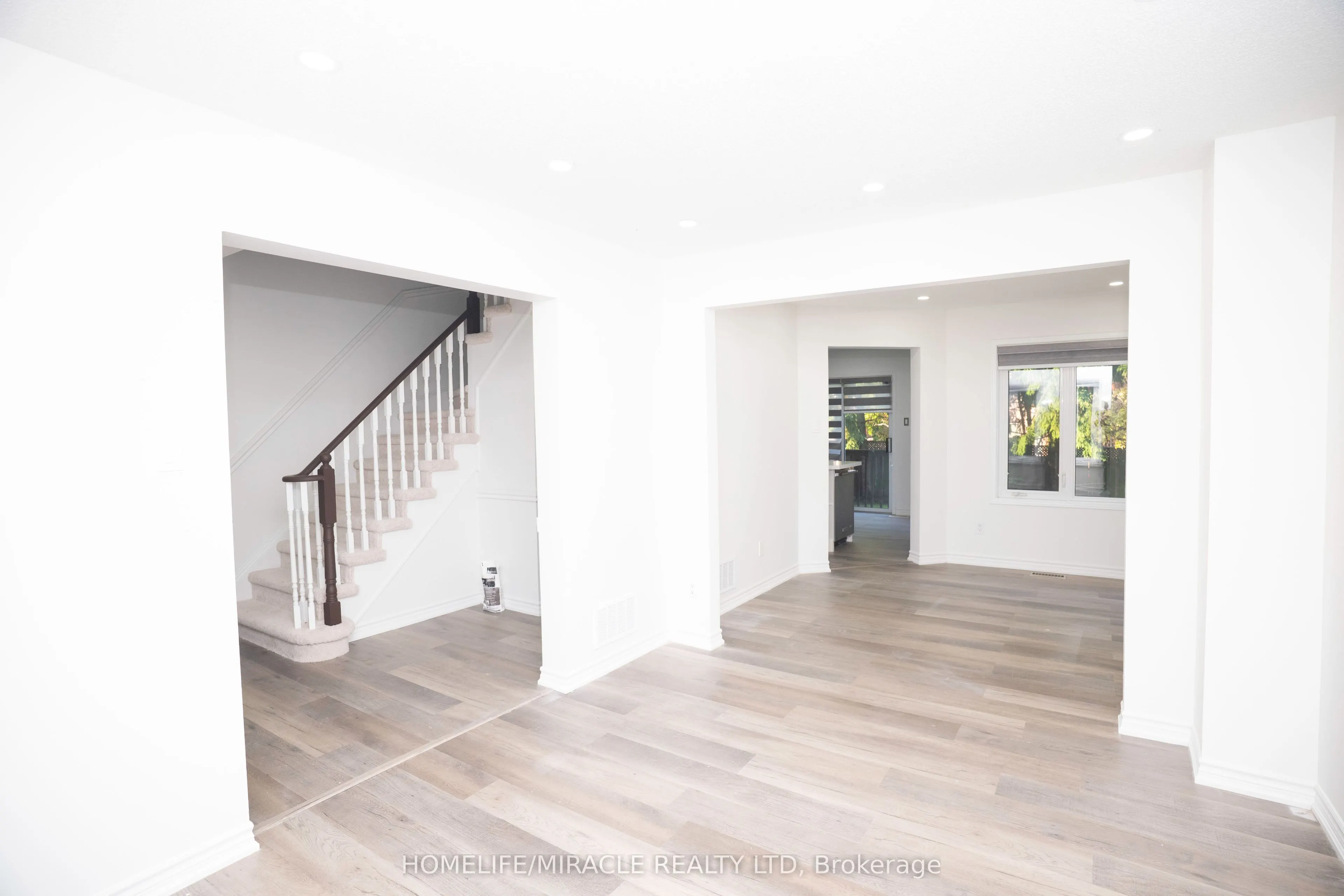 27 Killaloe Crescent