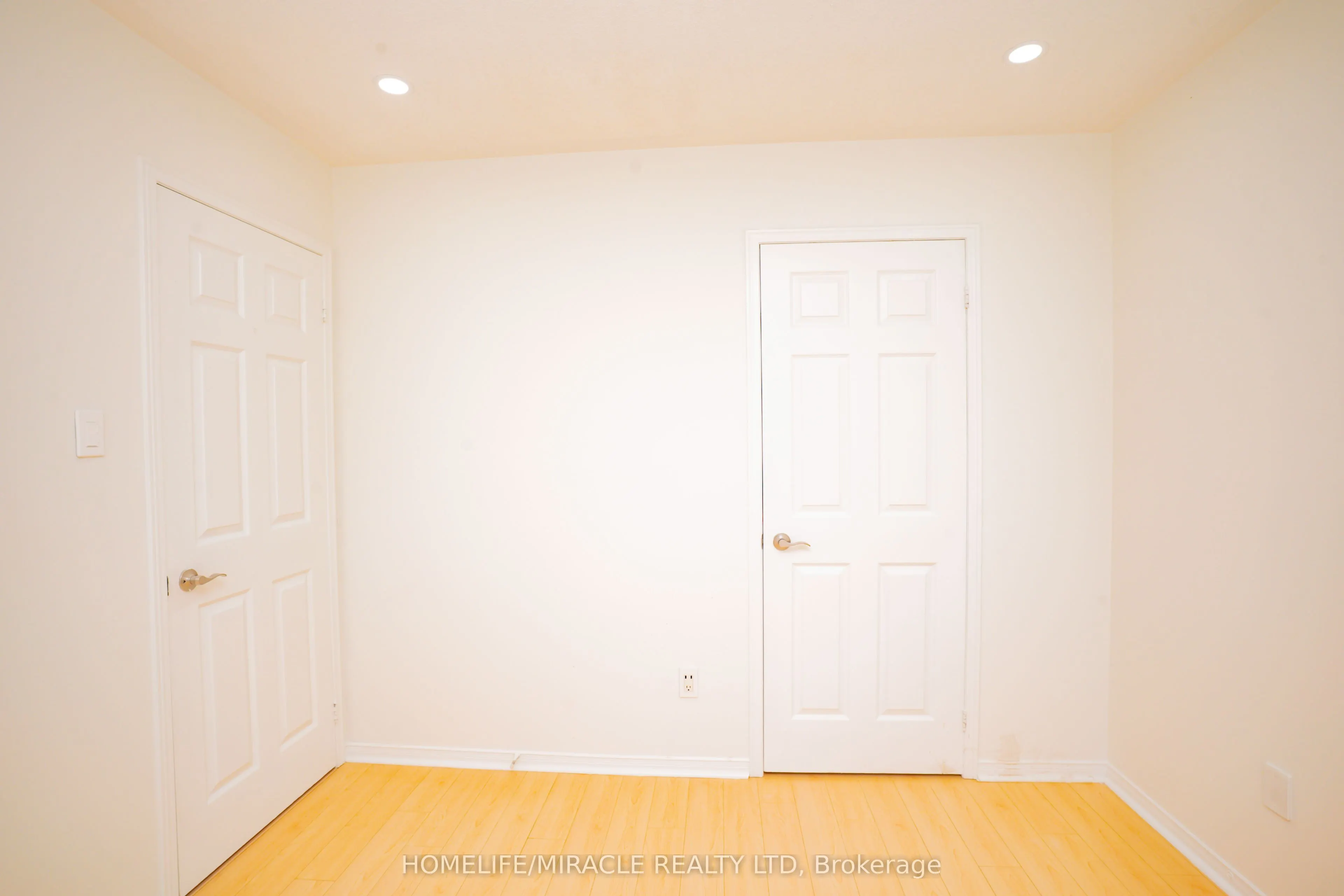 27 Killaloe Crescent