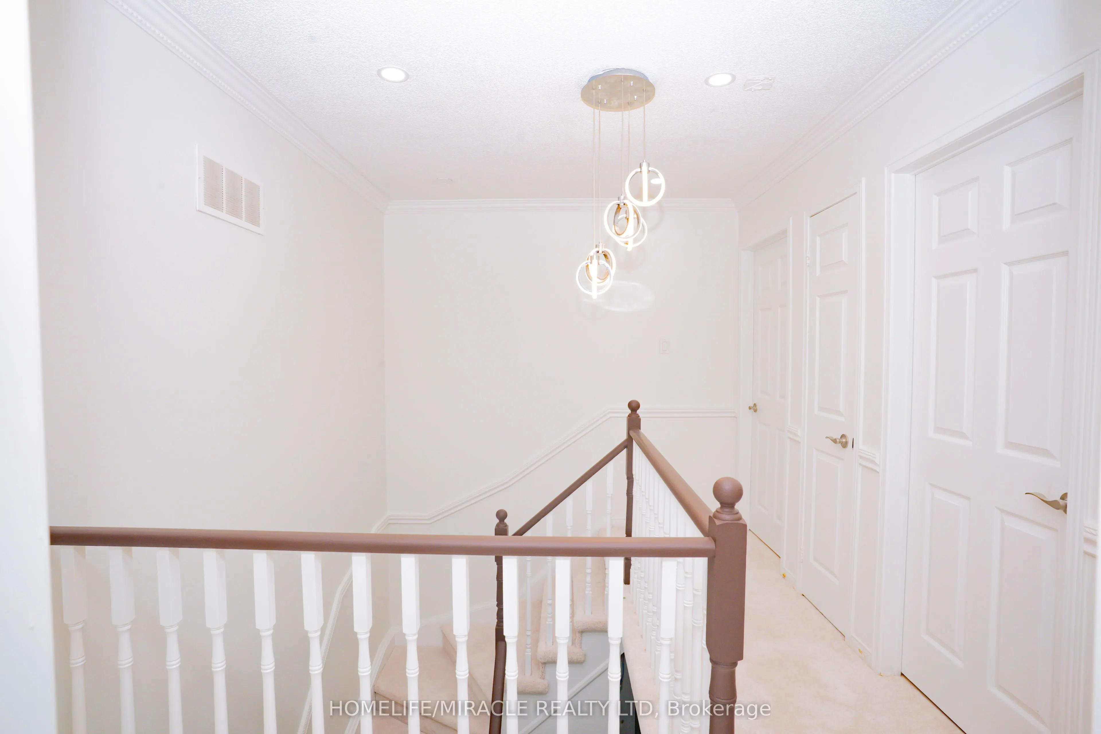 27 Killaloe Crescent