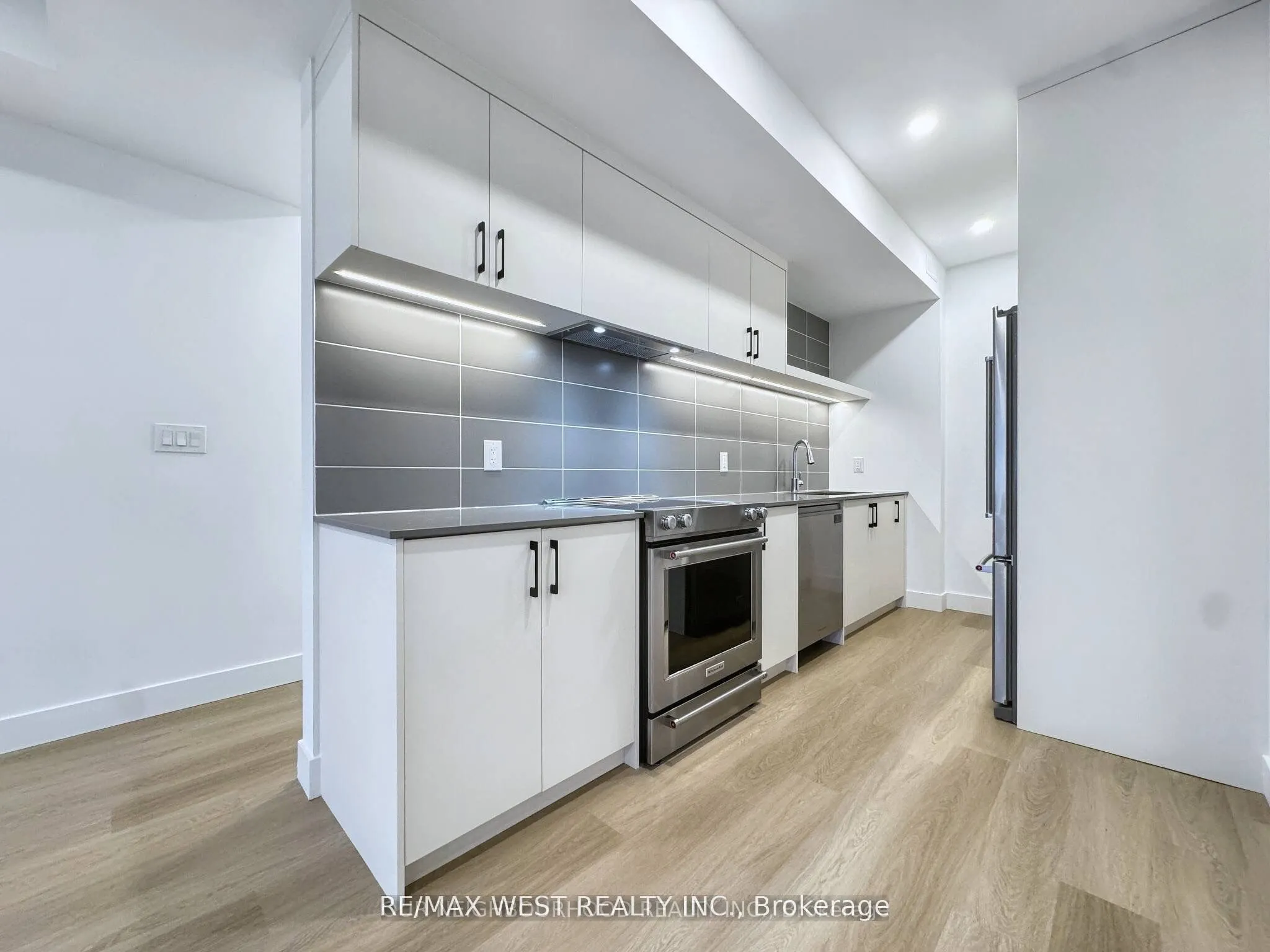 47 Morningside Avenue, #C