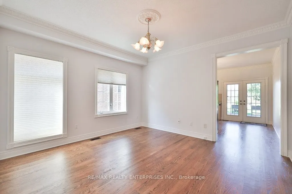 37 Castlegate Boulevard