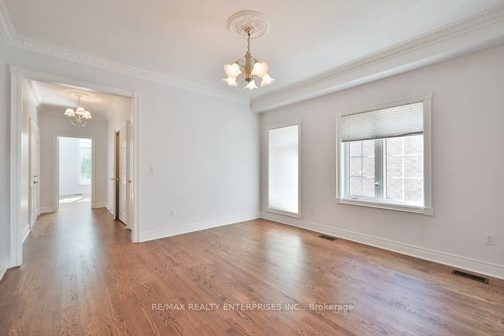 37 Castlegate Boulevard