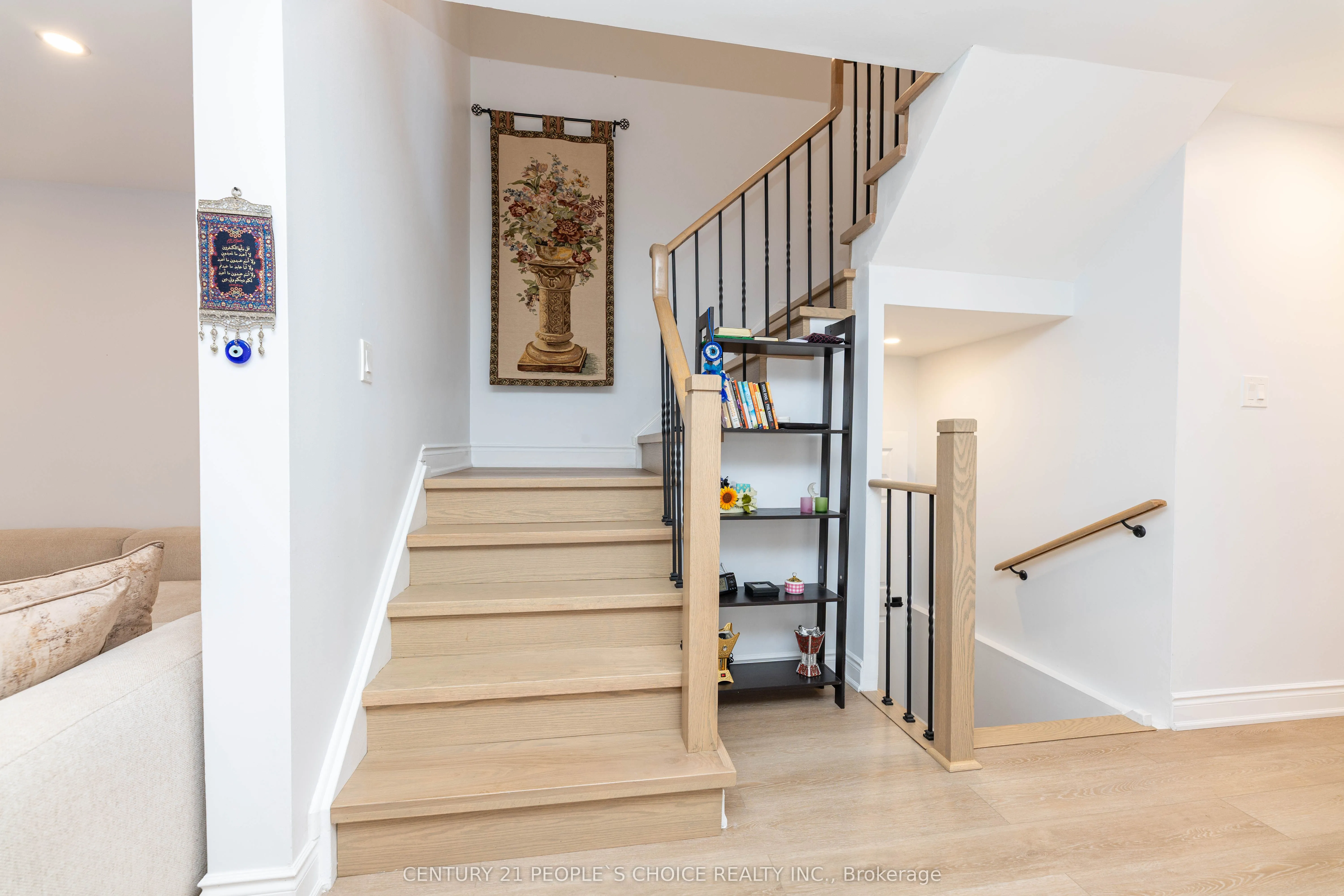 365 Tailfeather Crescent, #30