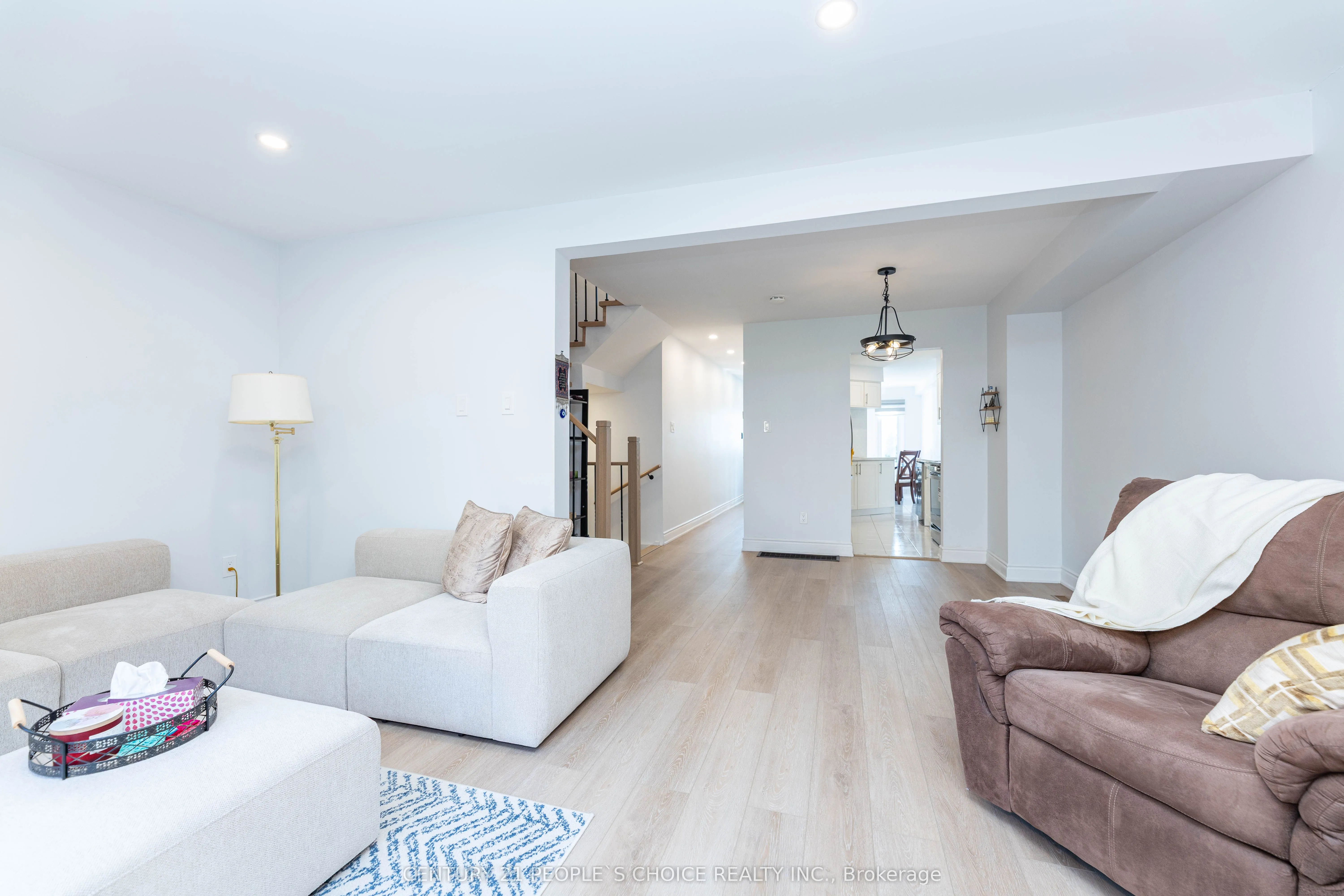 365 Tailfeather Crescent, #30