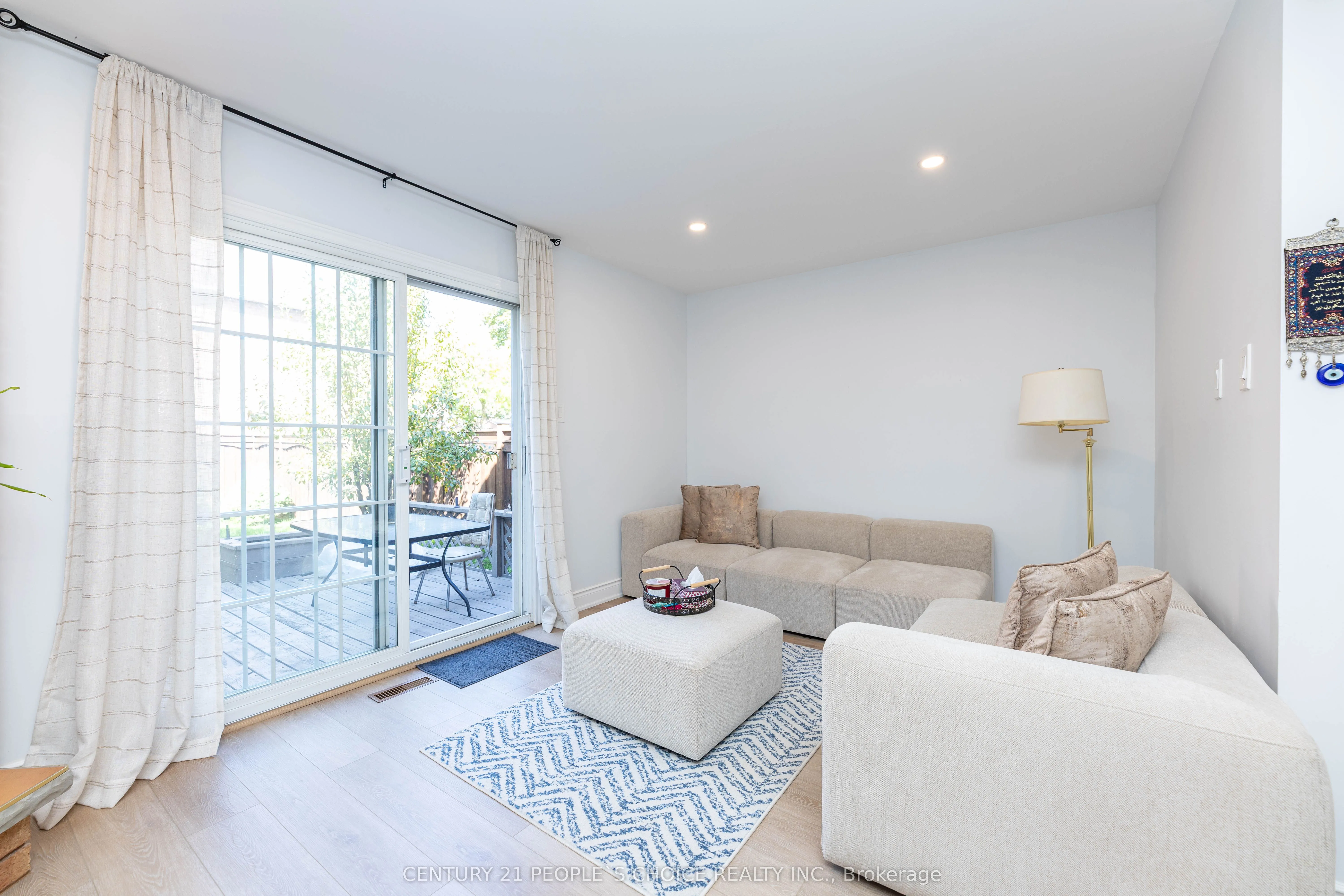 365 Tailfeather Crescent, #30
