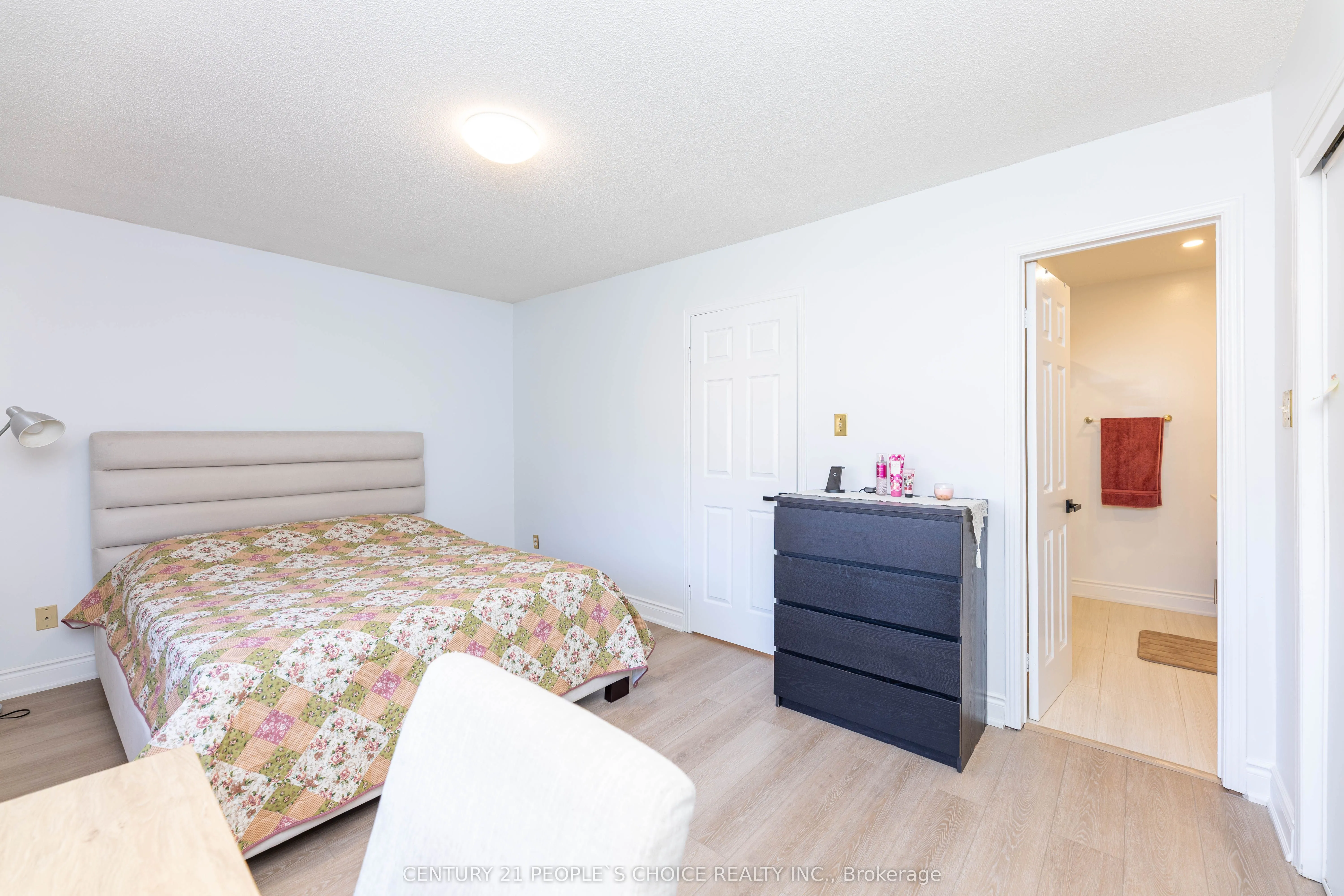 365 Tailfeather Crescent, #30