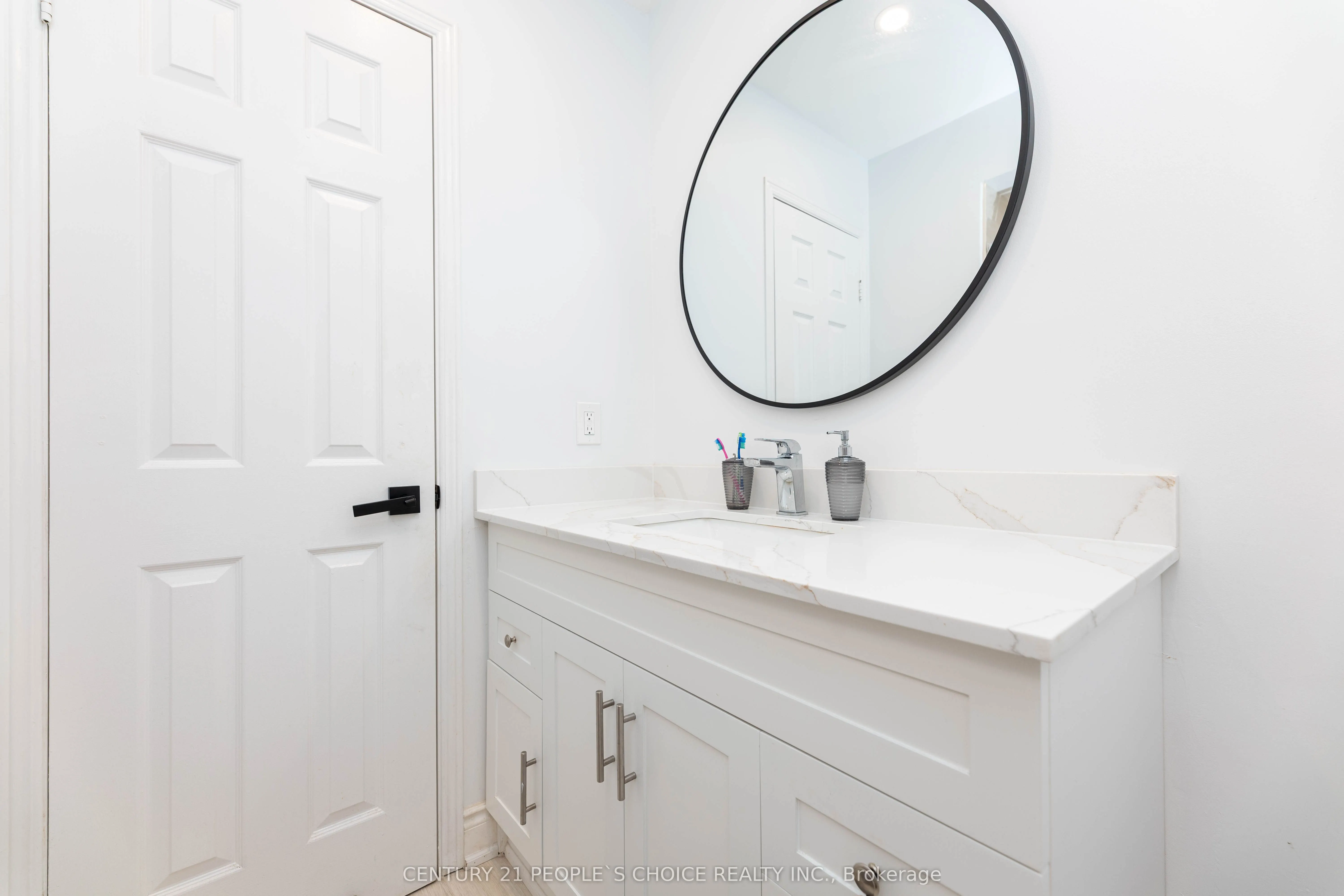 365 Tailfeather Crescent, #30