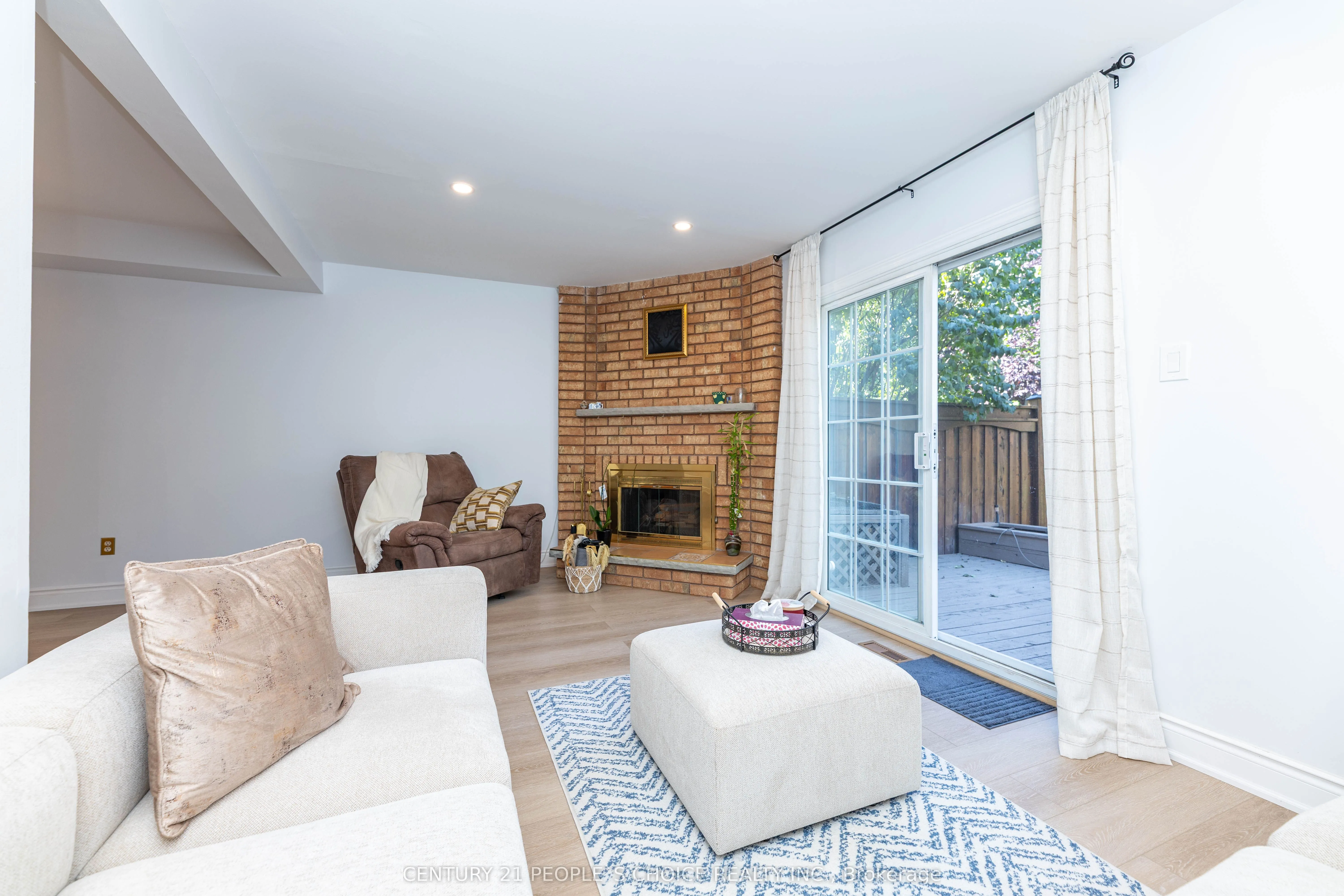 365 Tailfeather Crescent, #30