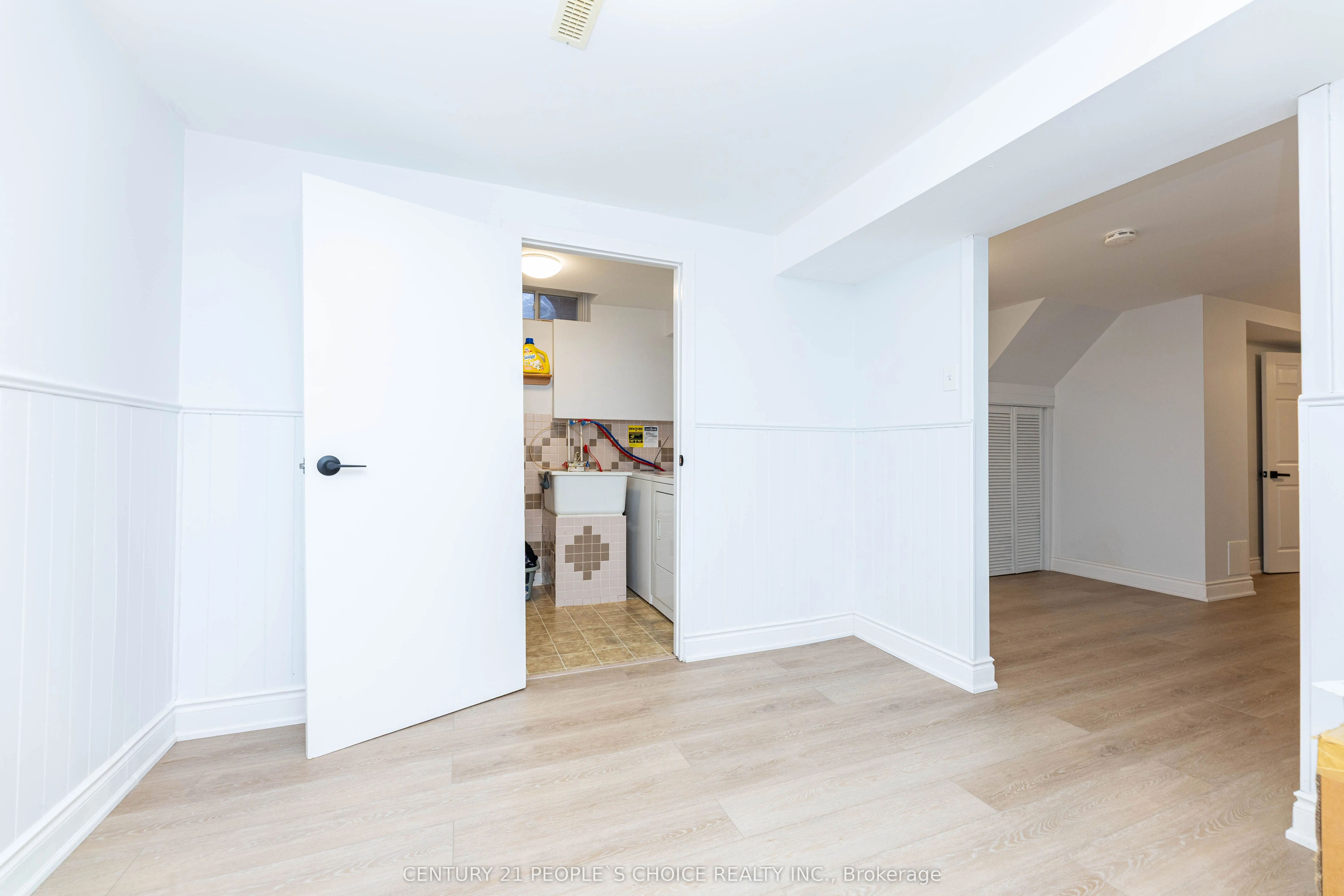 365 Tailfeather Crescent, #30