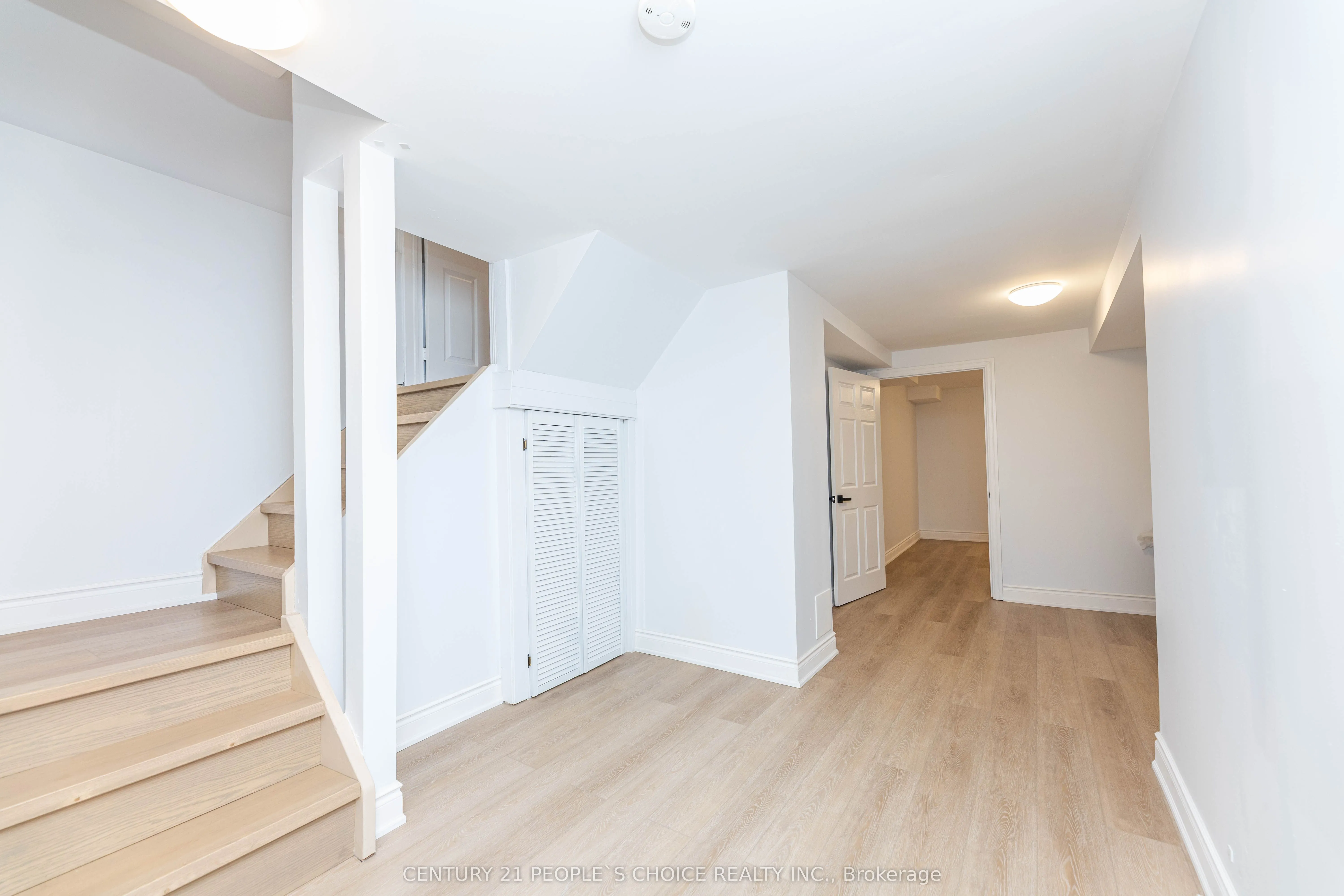 365 Tailfeather Crescent, #30