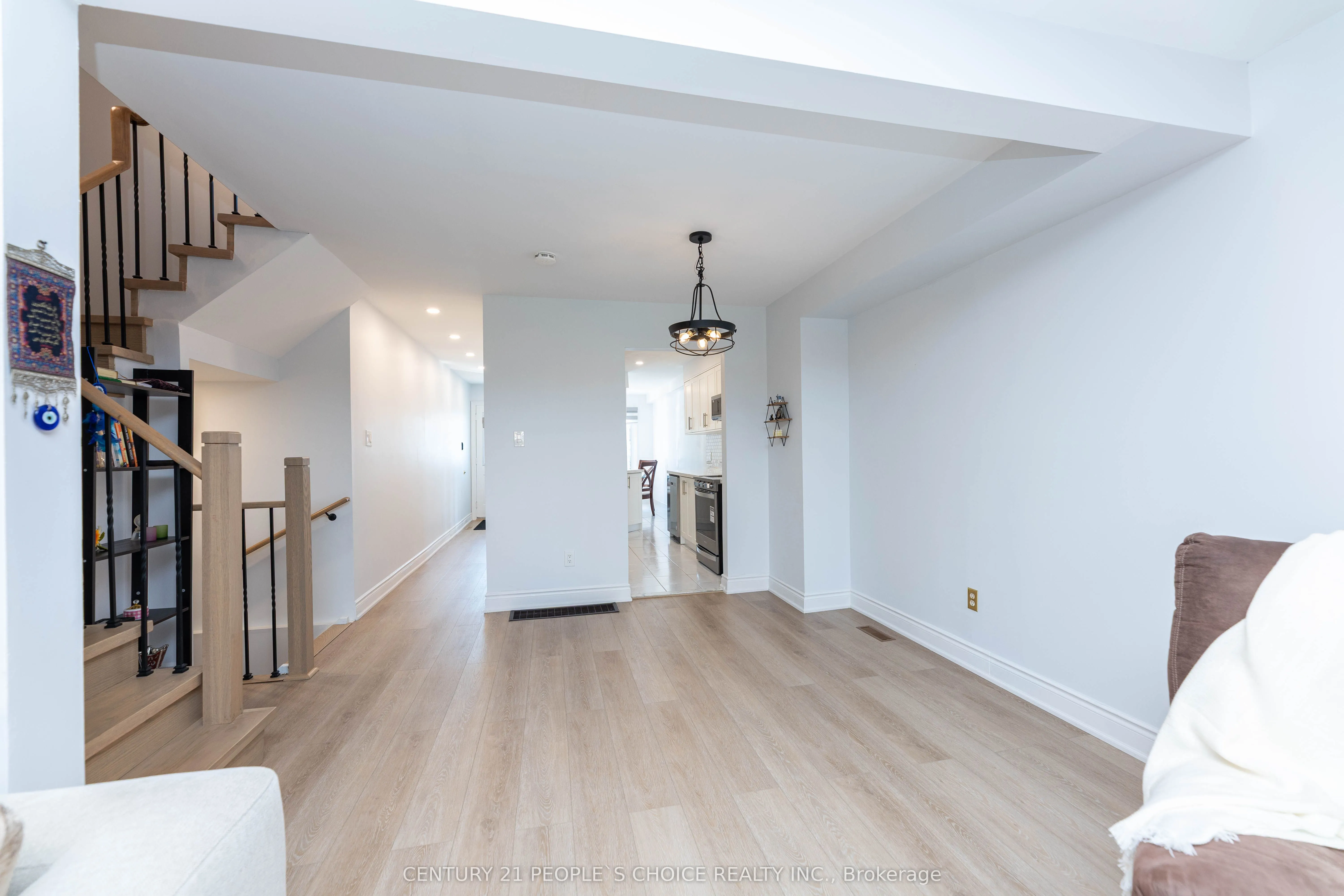 365 Tailfeather Crescent, #30