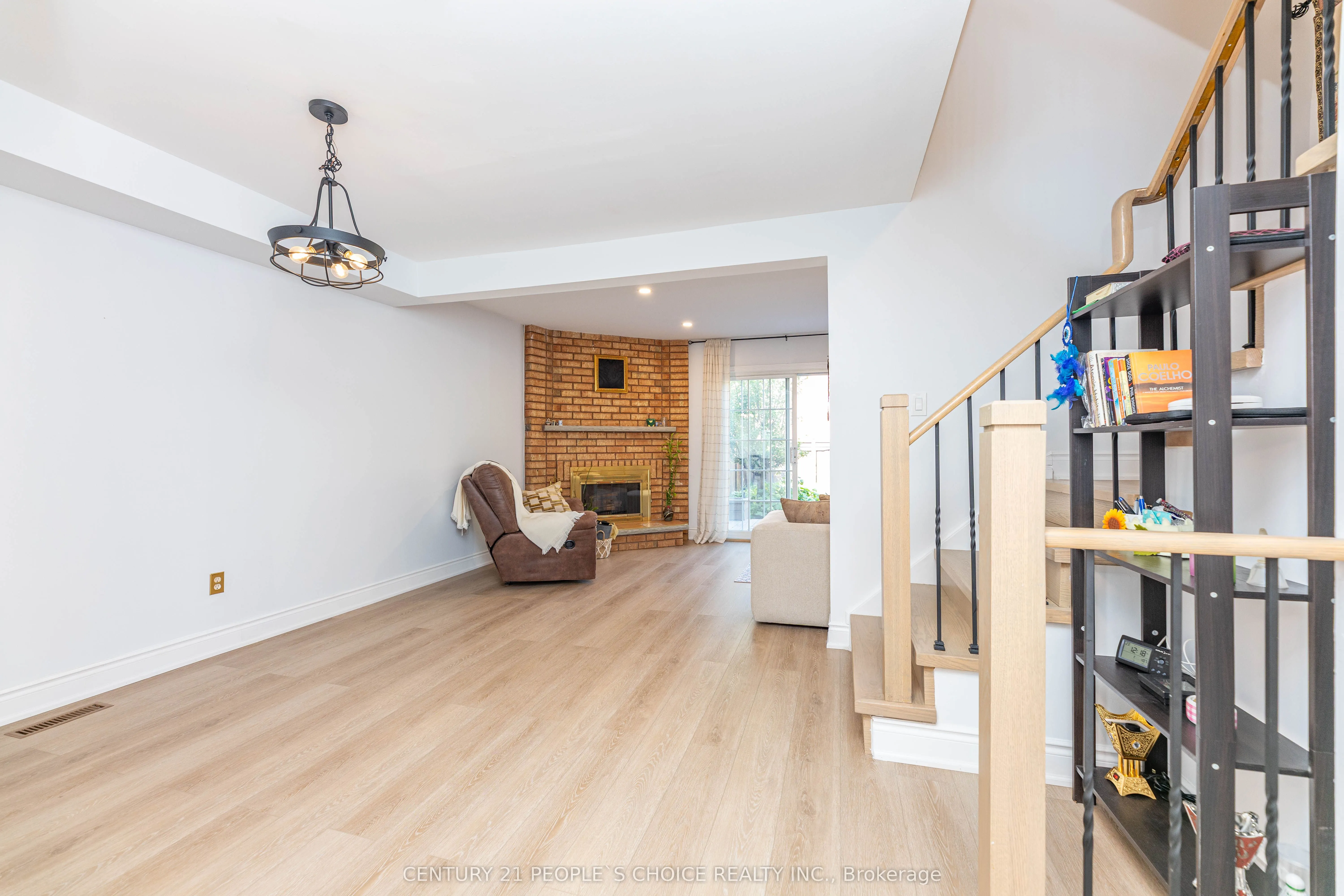 365 Tailfeather Crescent, #30